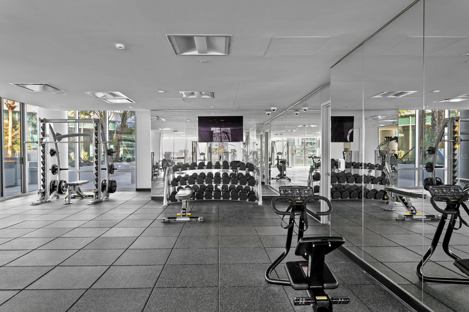 400 CENTRAL AVE #1704