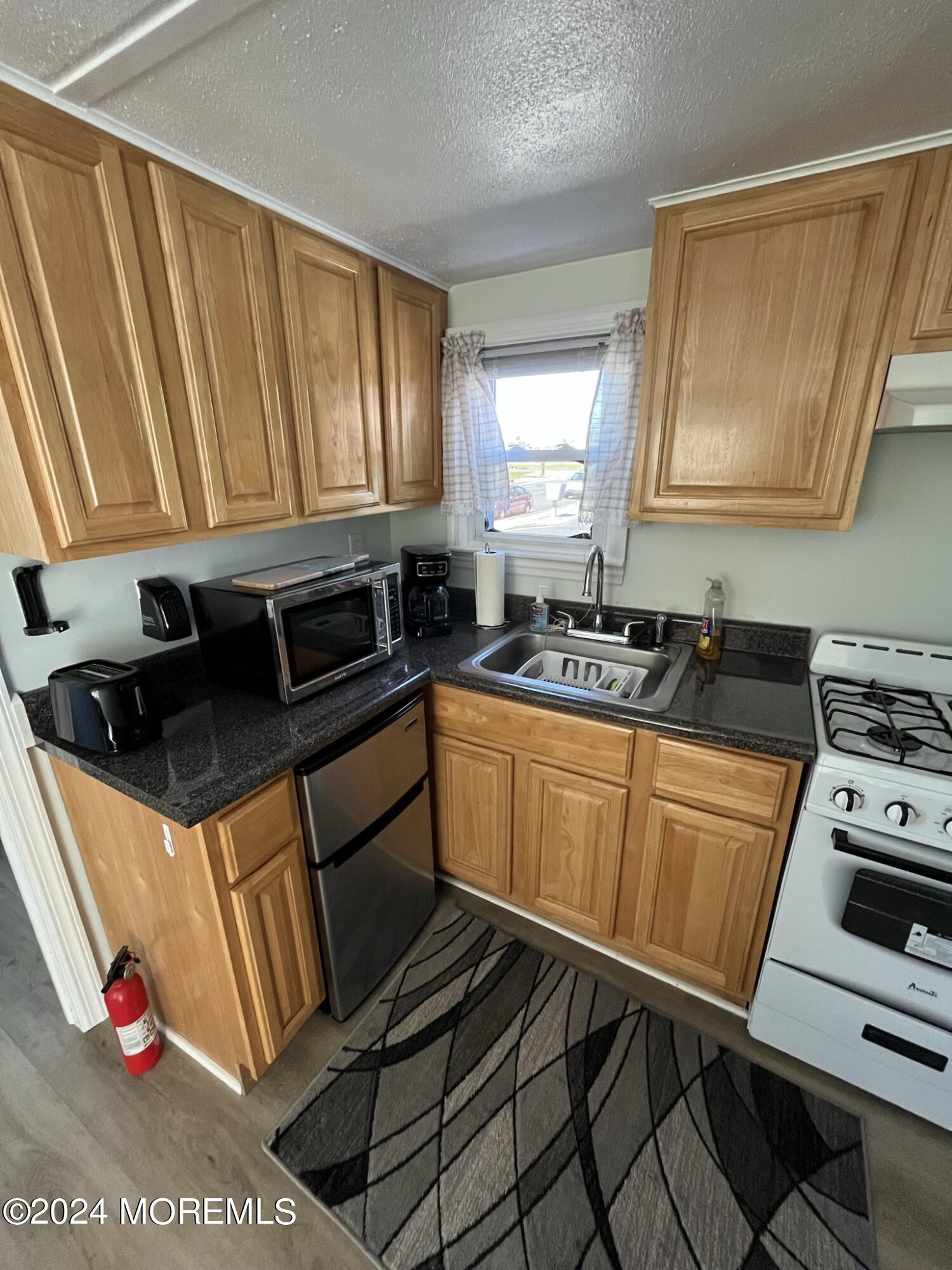 328 Sumner Avenue, 1