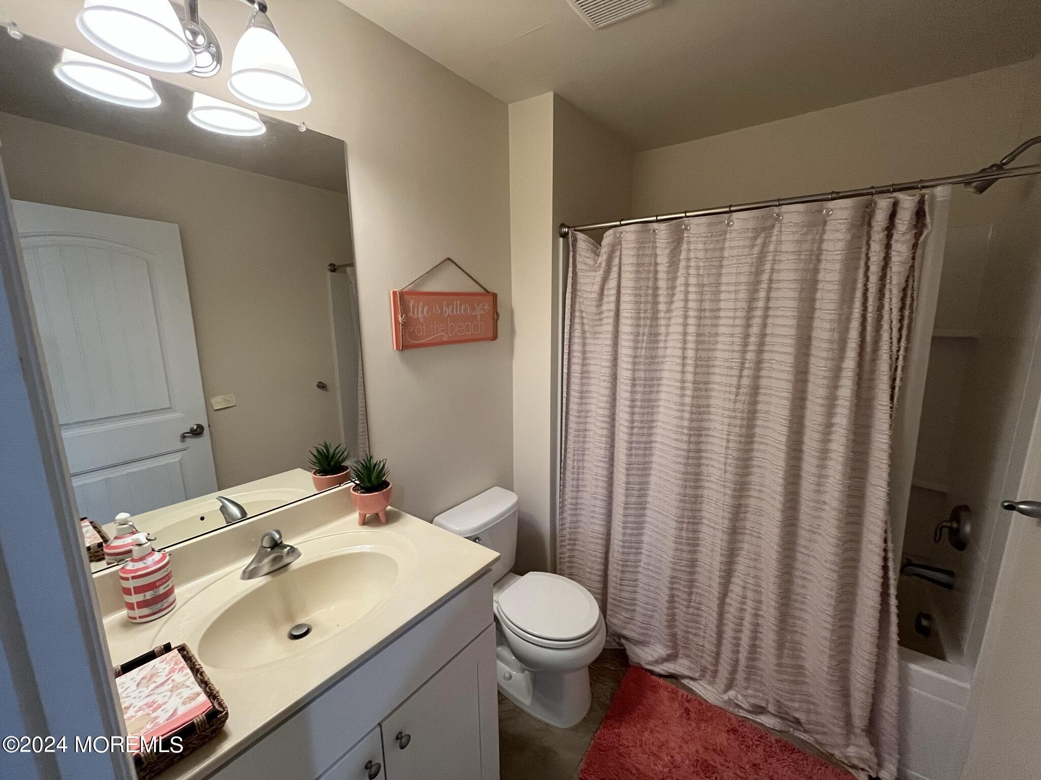 119 Dupont Avenue, A8