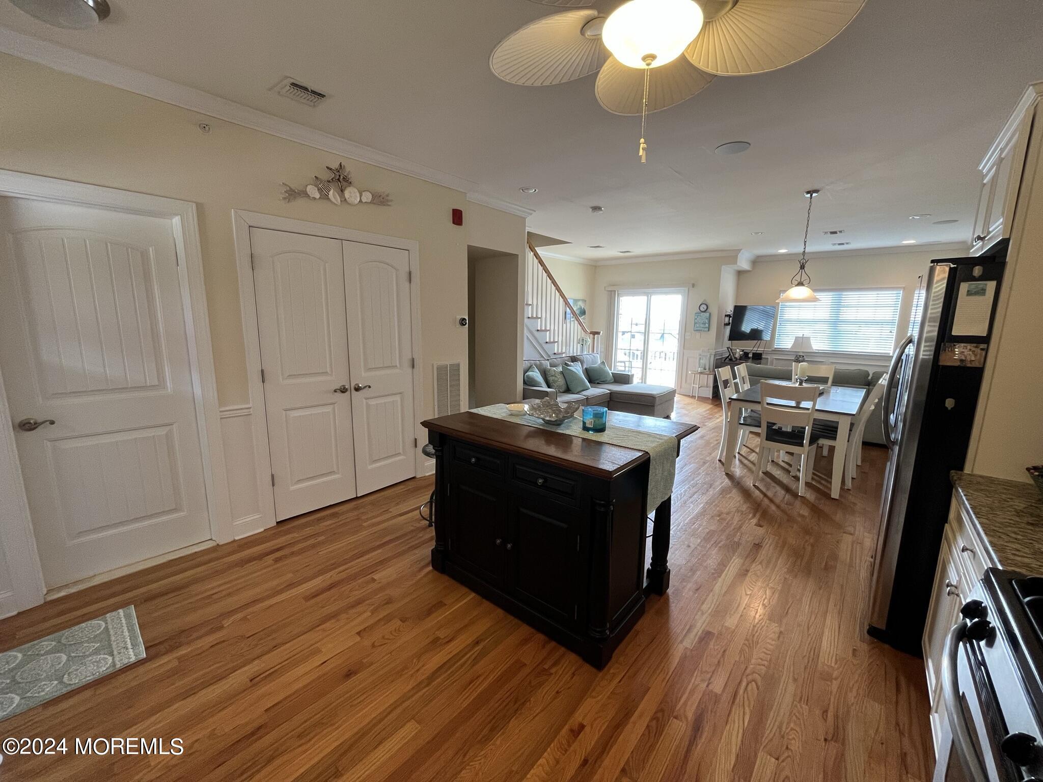 119 Dupont Avenue, A8