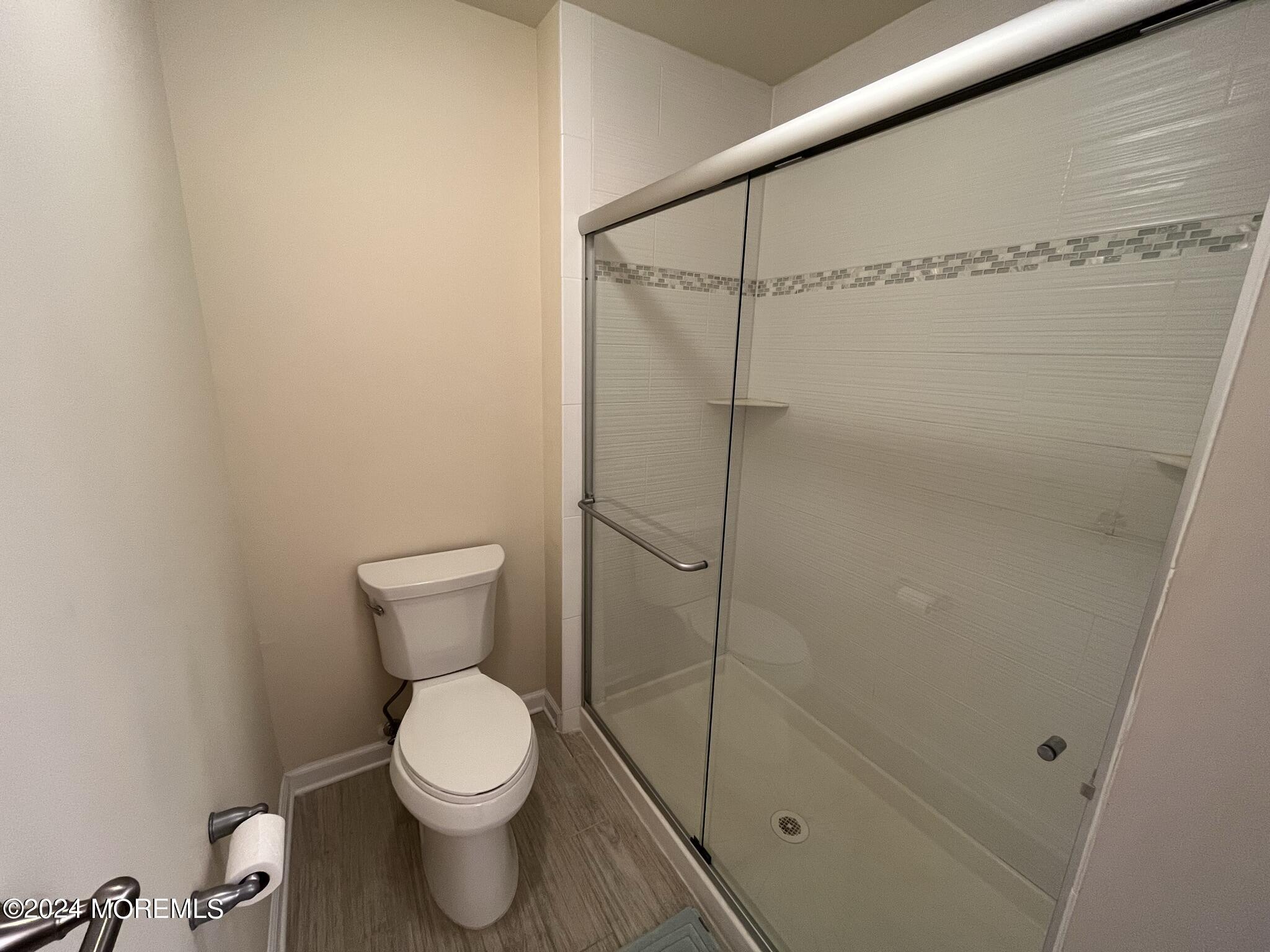 119 Dupont Avenue, A8
