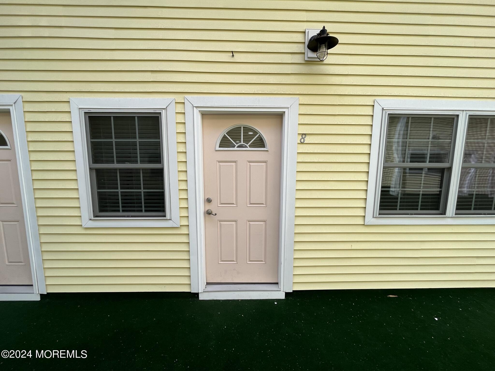 119 Dupont Avenue, A8