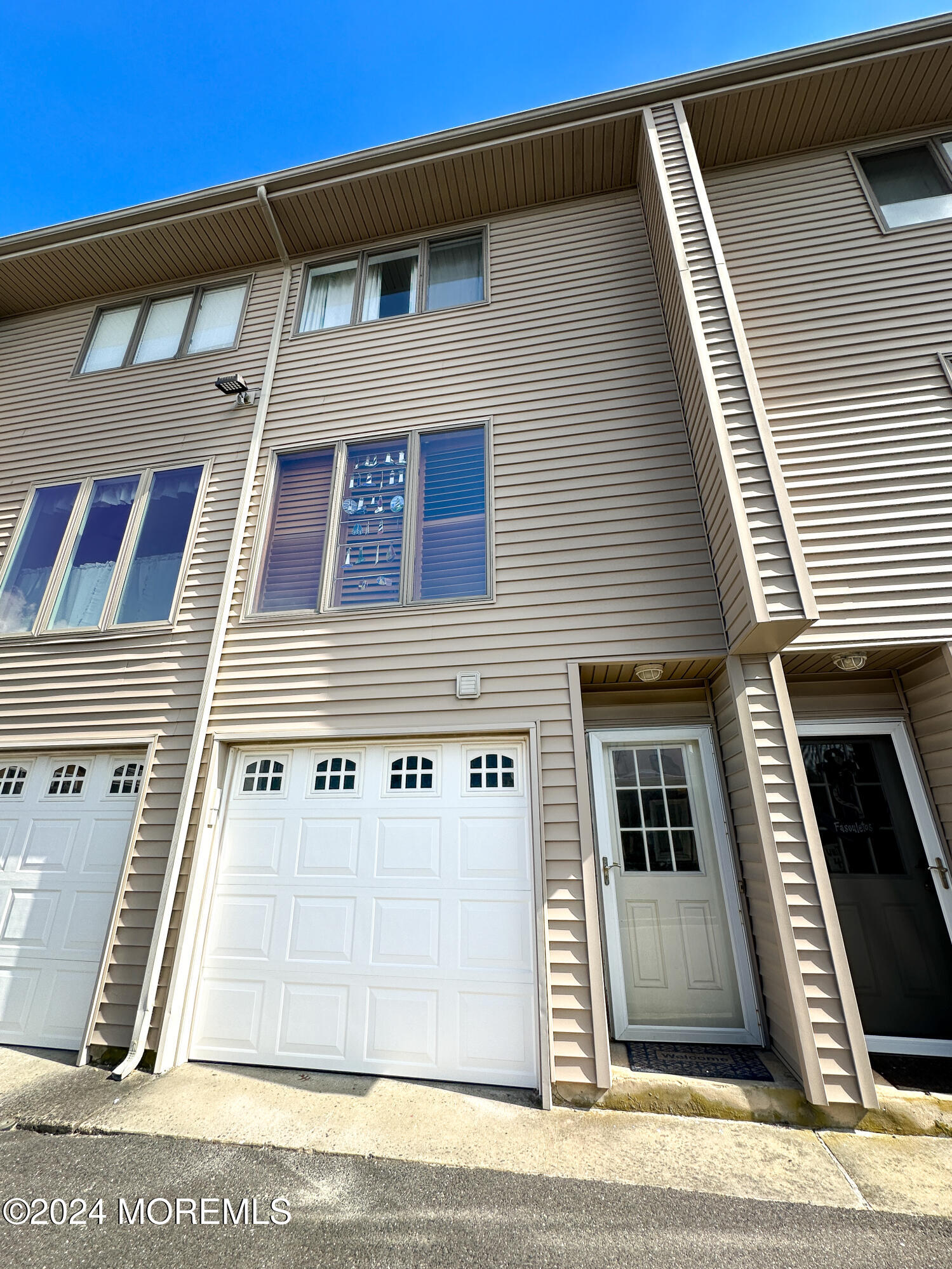 15 Carteret Avenue 3