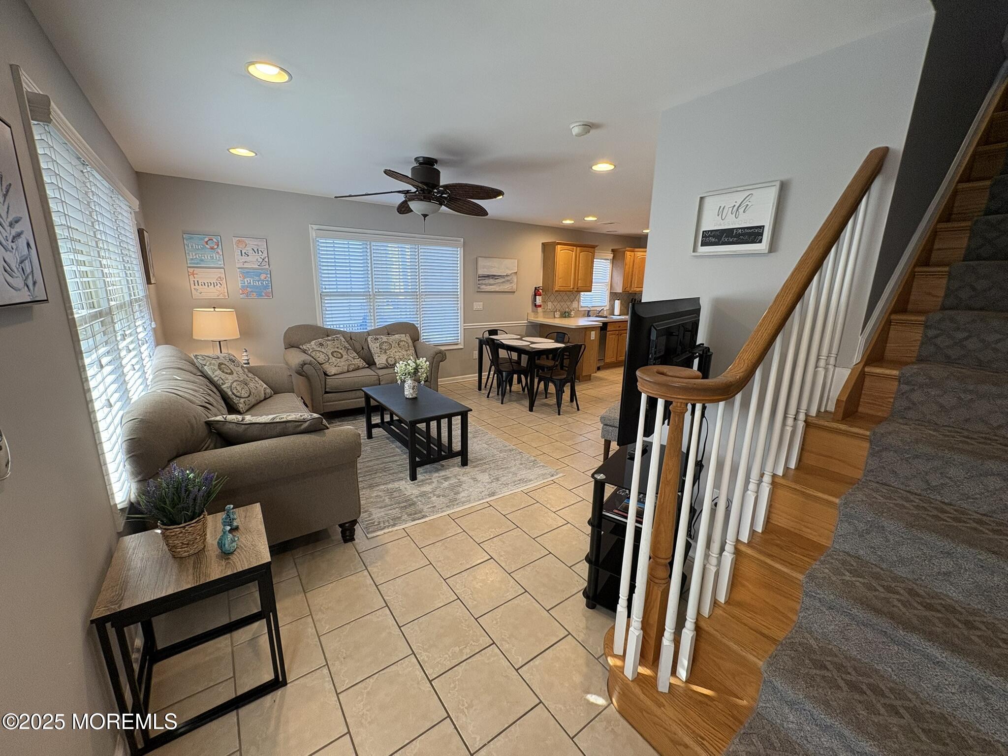 30 E Bay Way