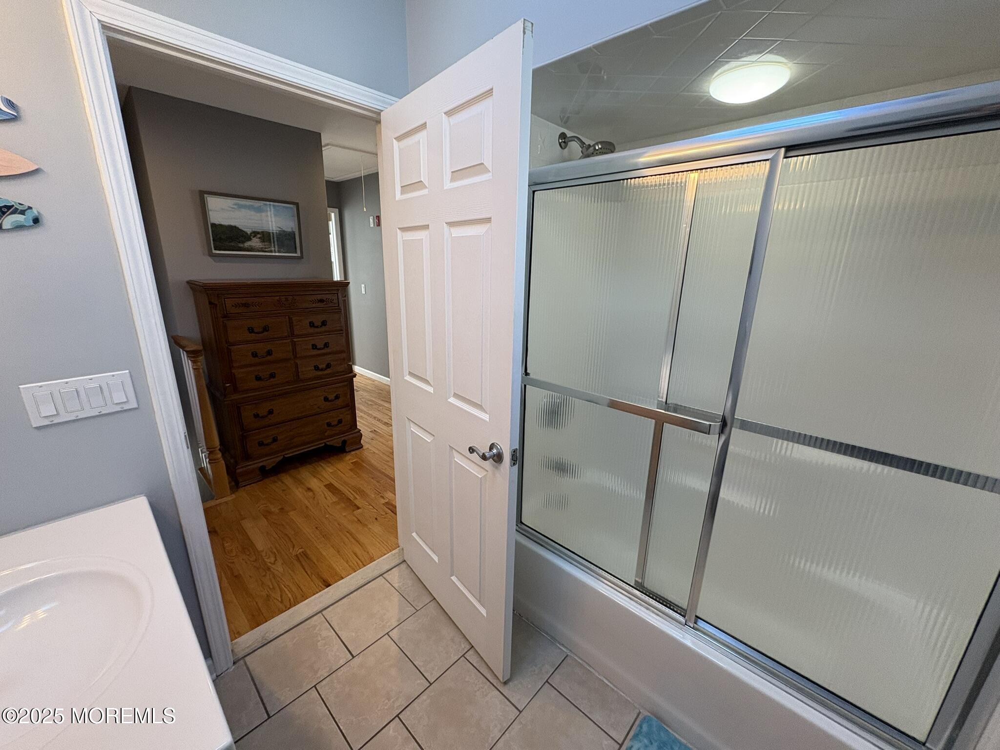 30 E Bay Way