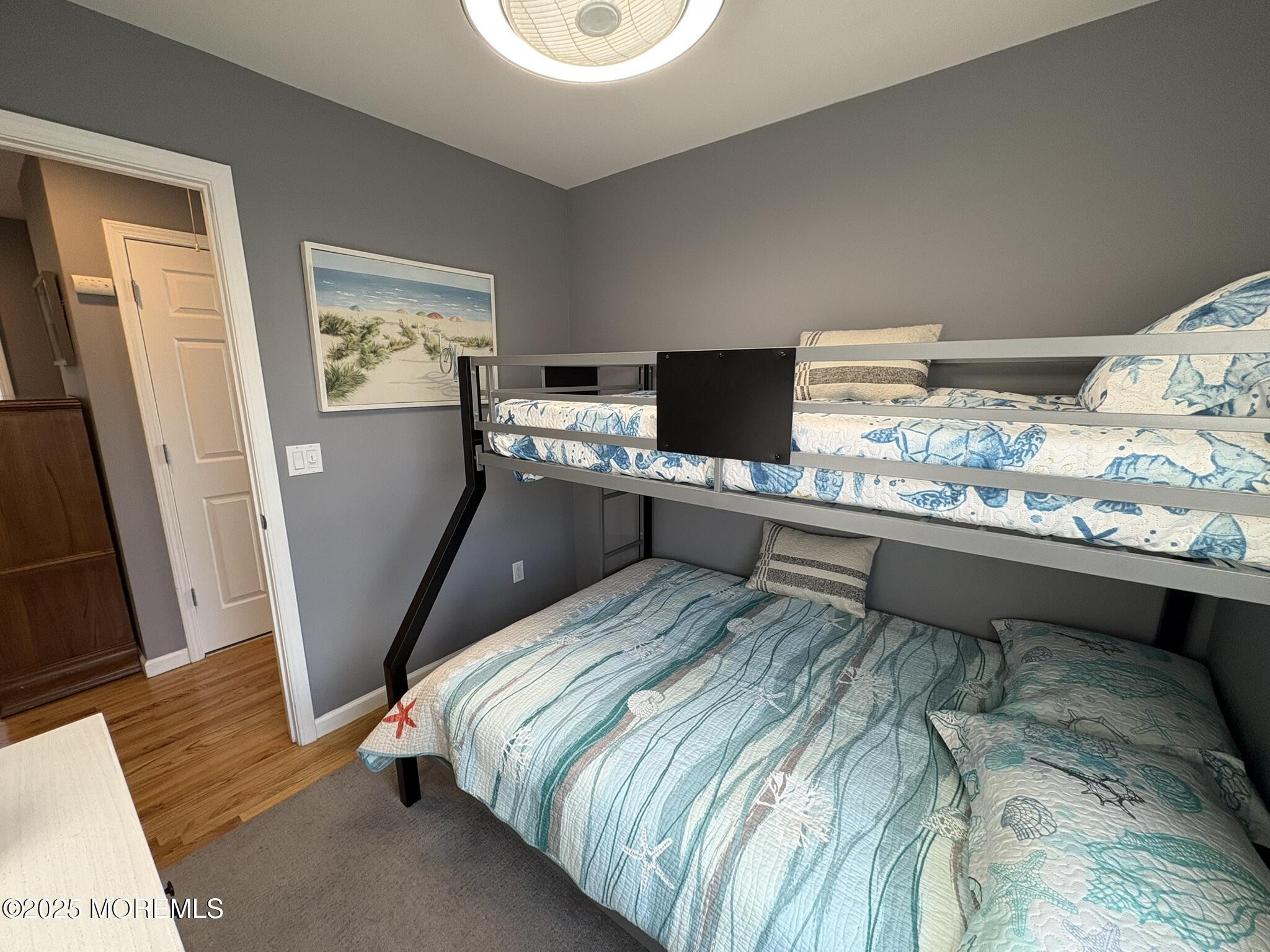 30 E Bay Way