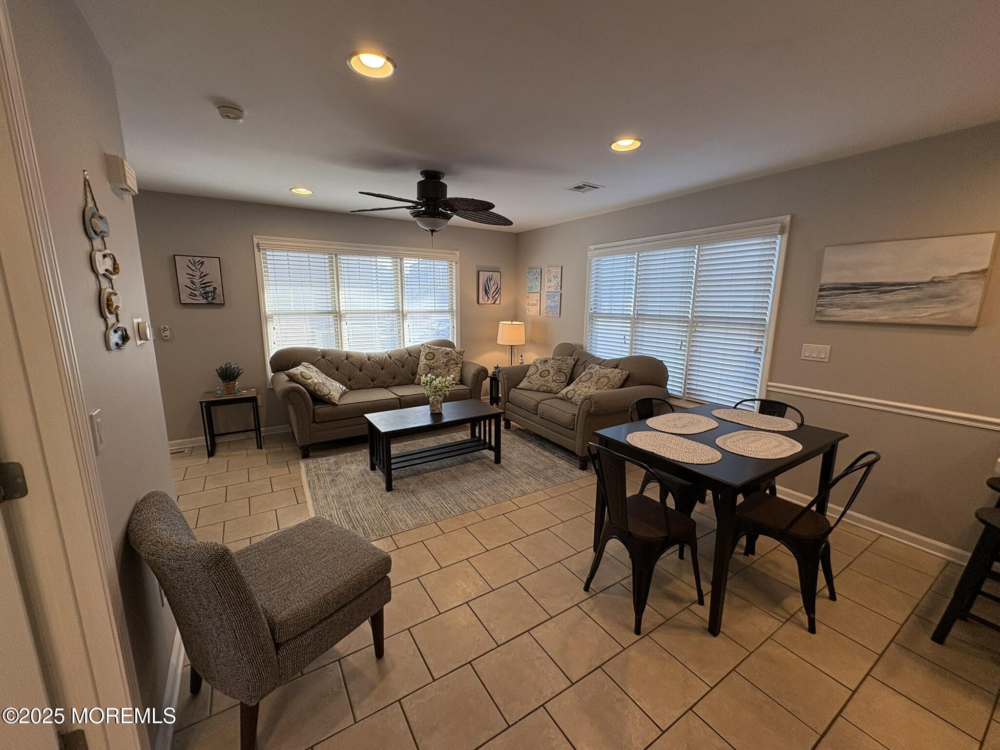 30 E Bay Way
