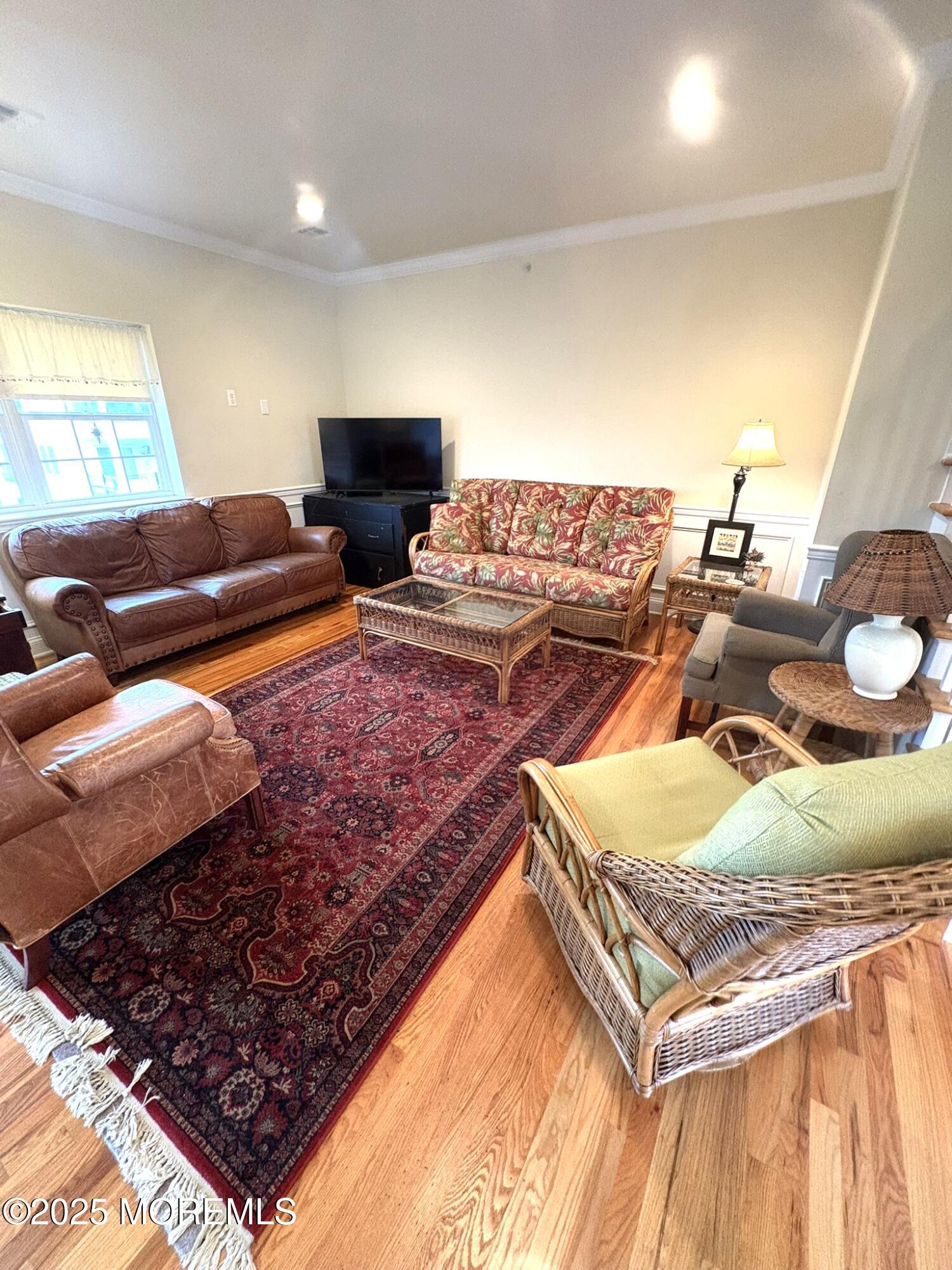 119 Dupont Avenue 10