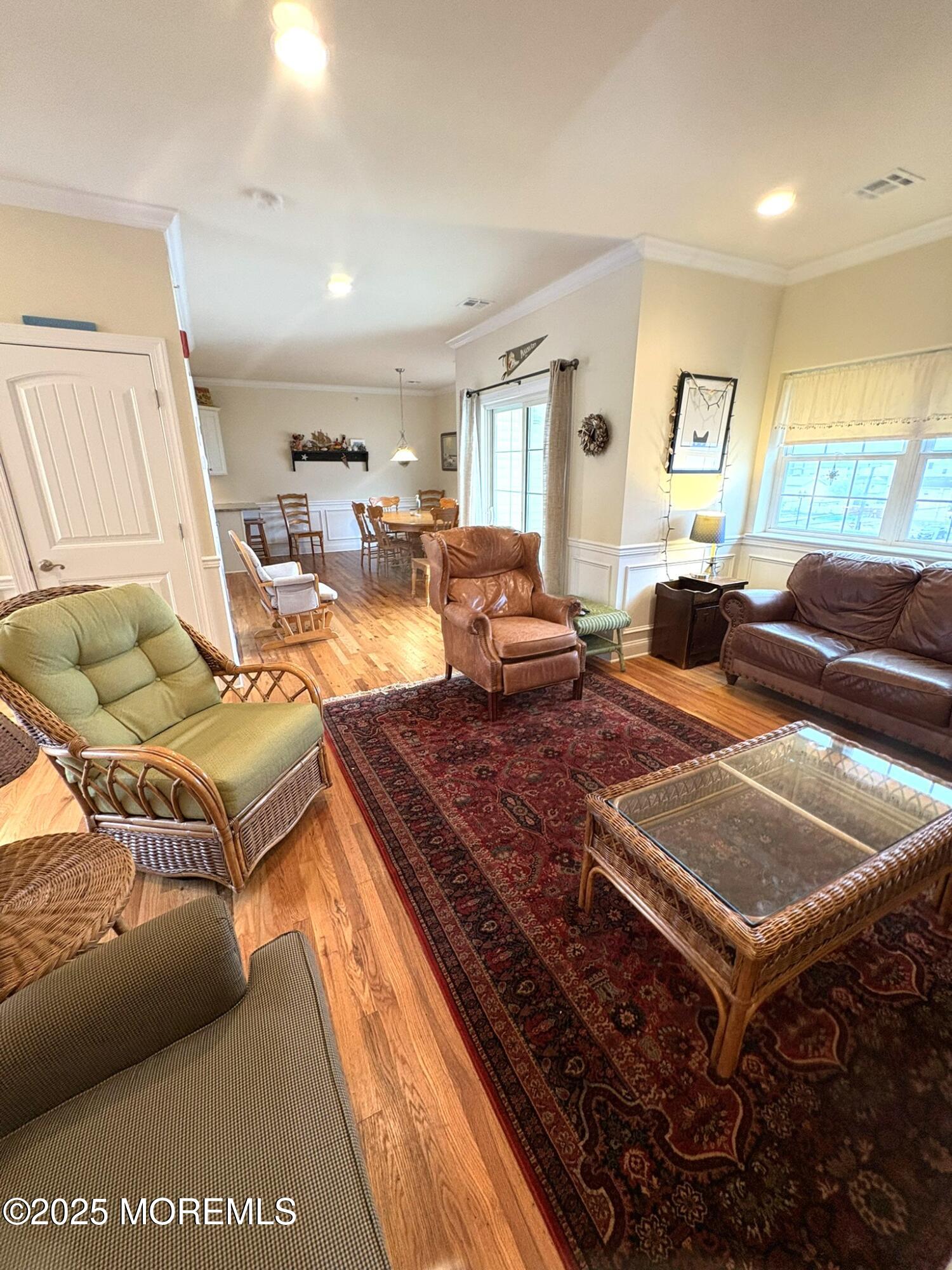 119 Dupont Avenue 10