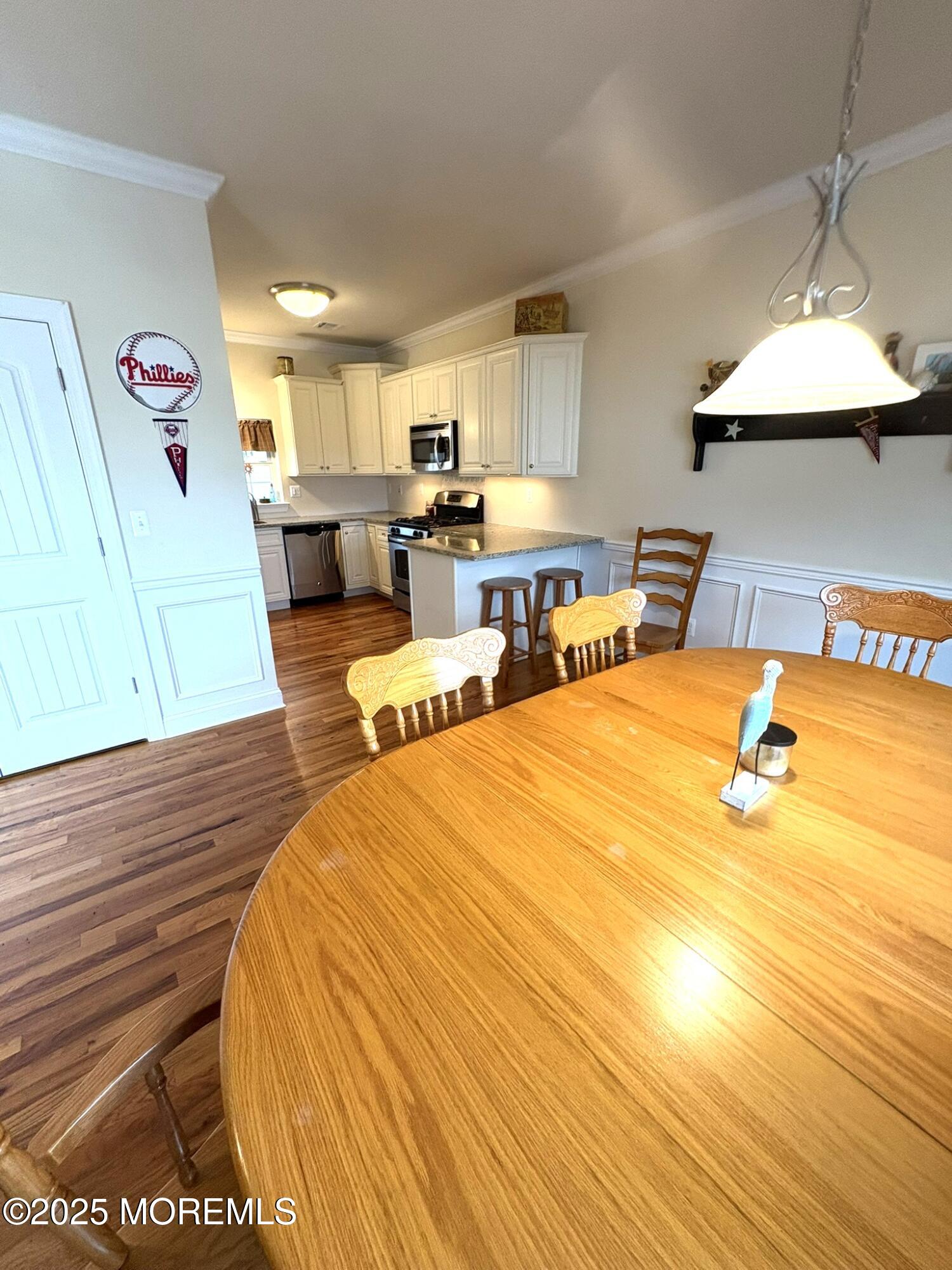 119 Dupont Avenue 10