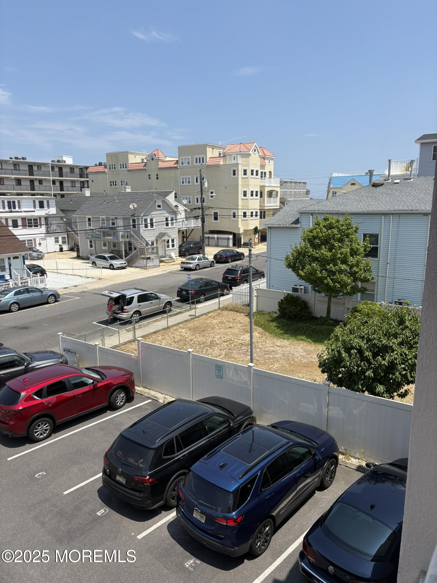 45 Sampson Avenue 11