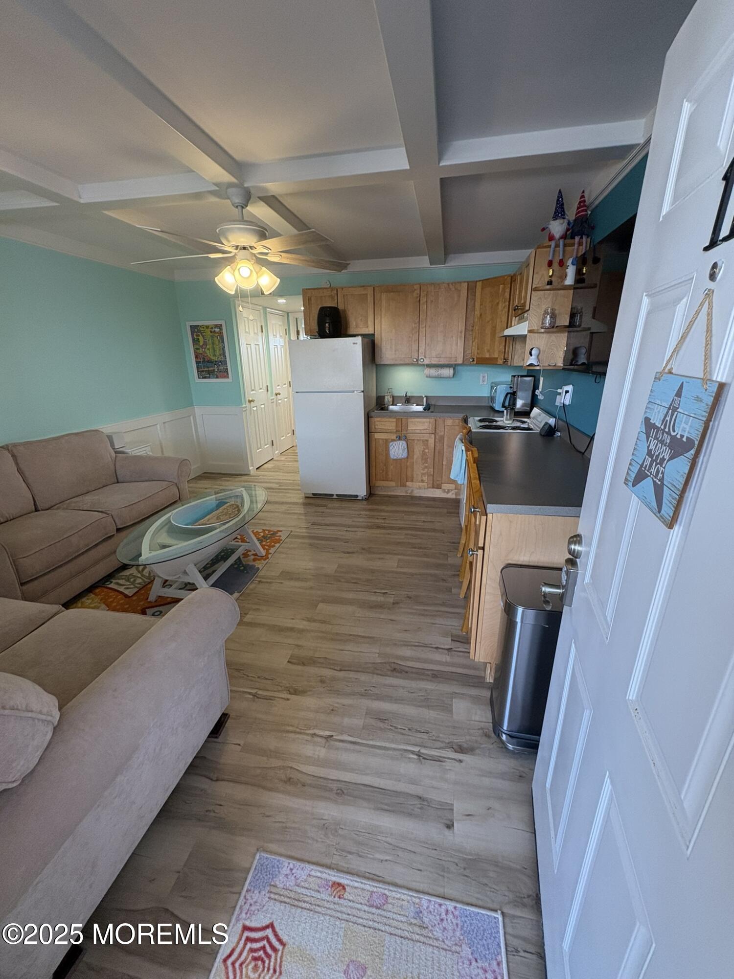 45 Sampson Avenue 11