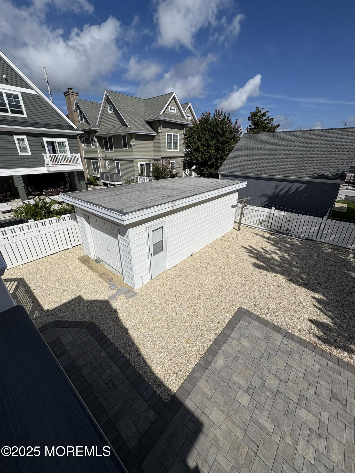 122 7th Avenue