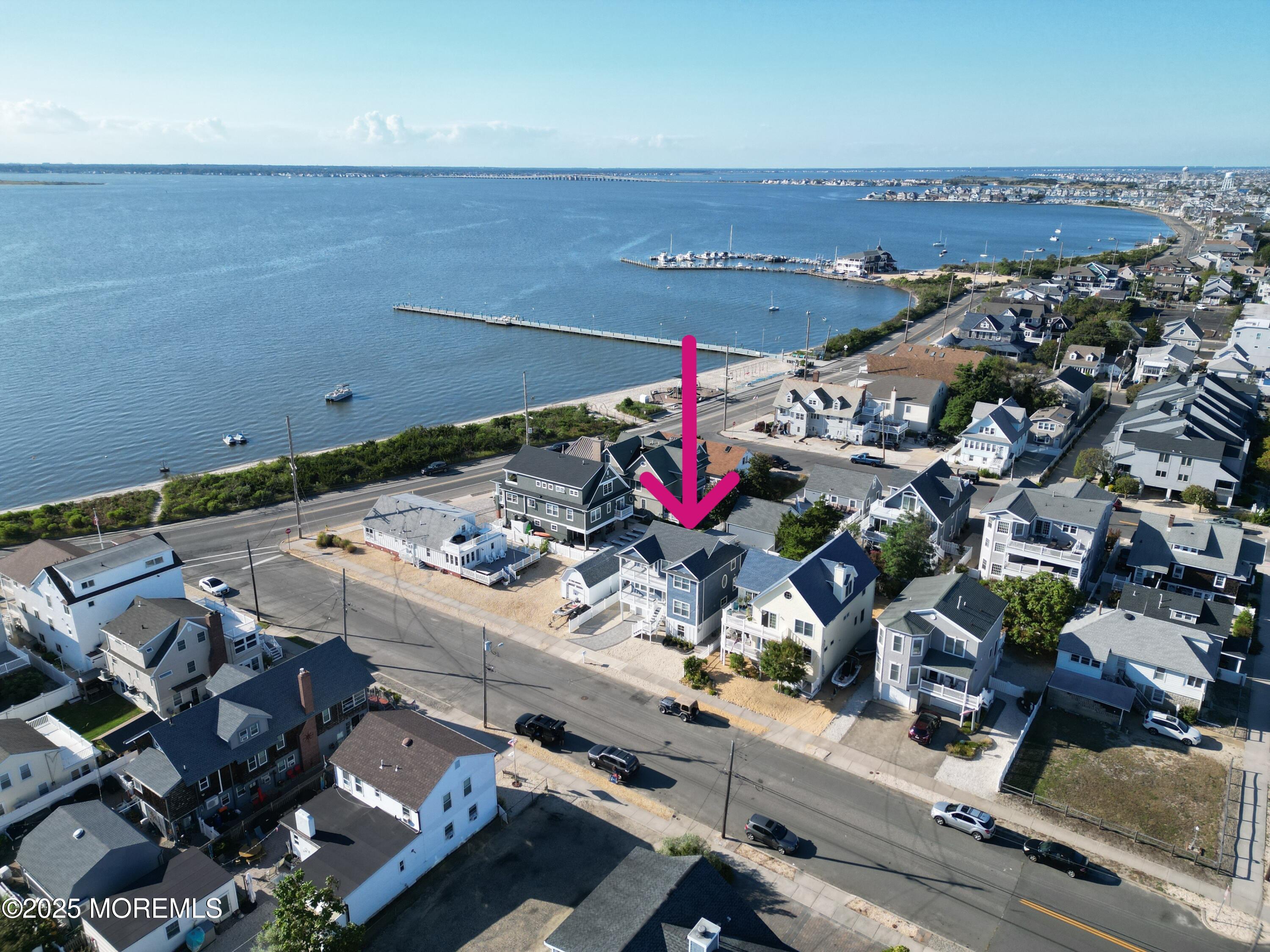 122 7th Avenue