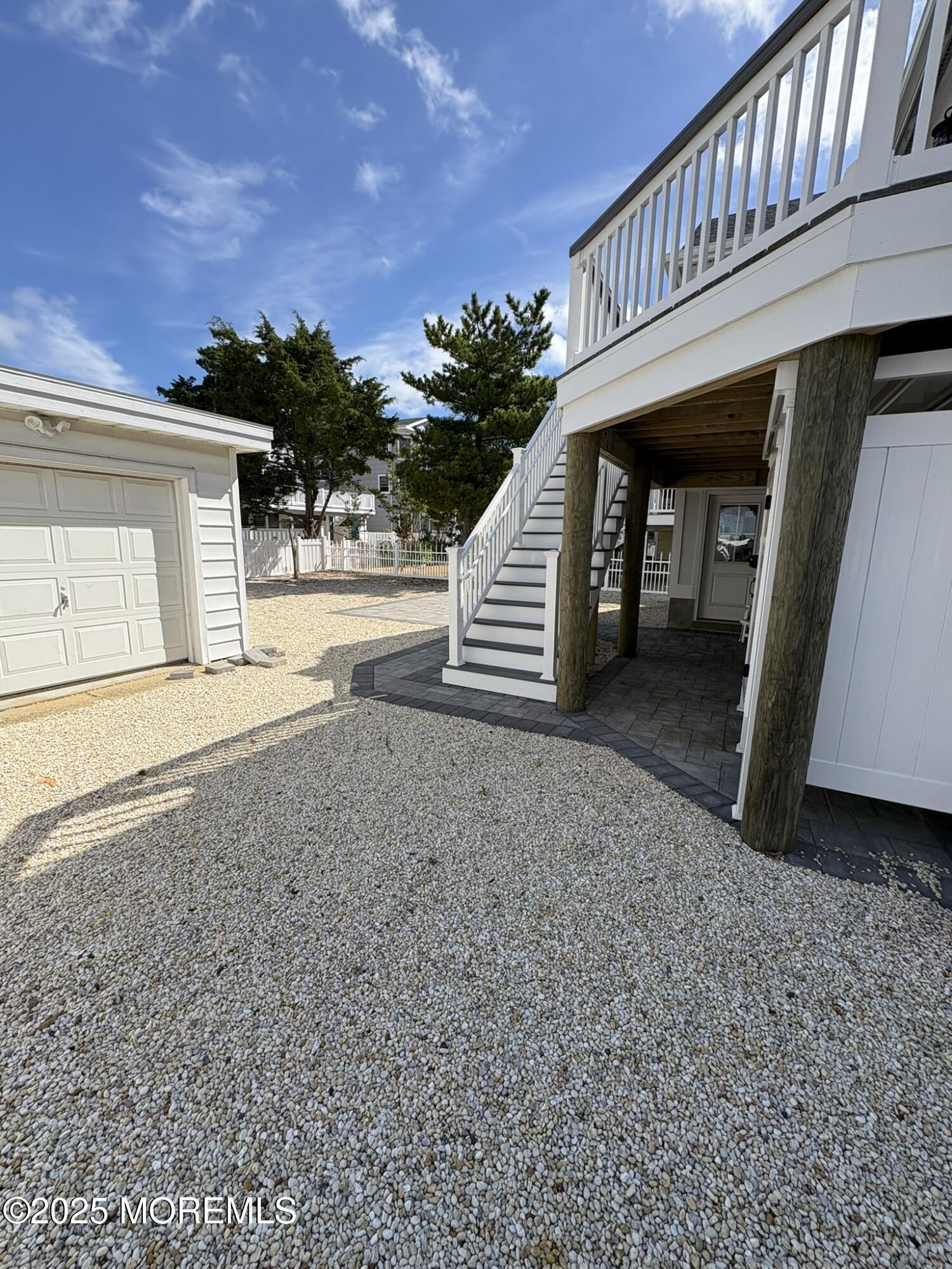 122 7th Avenue