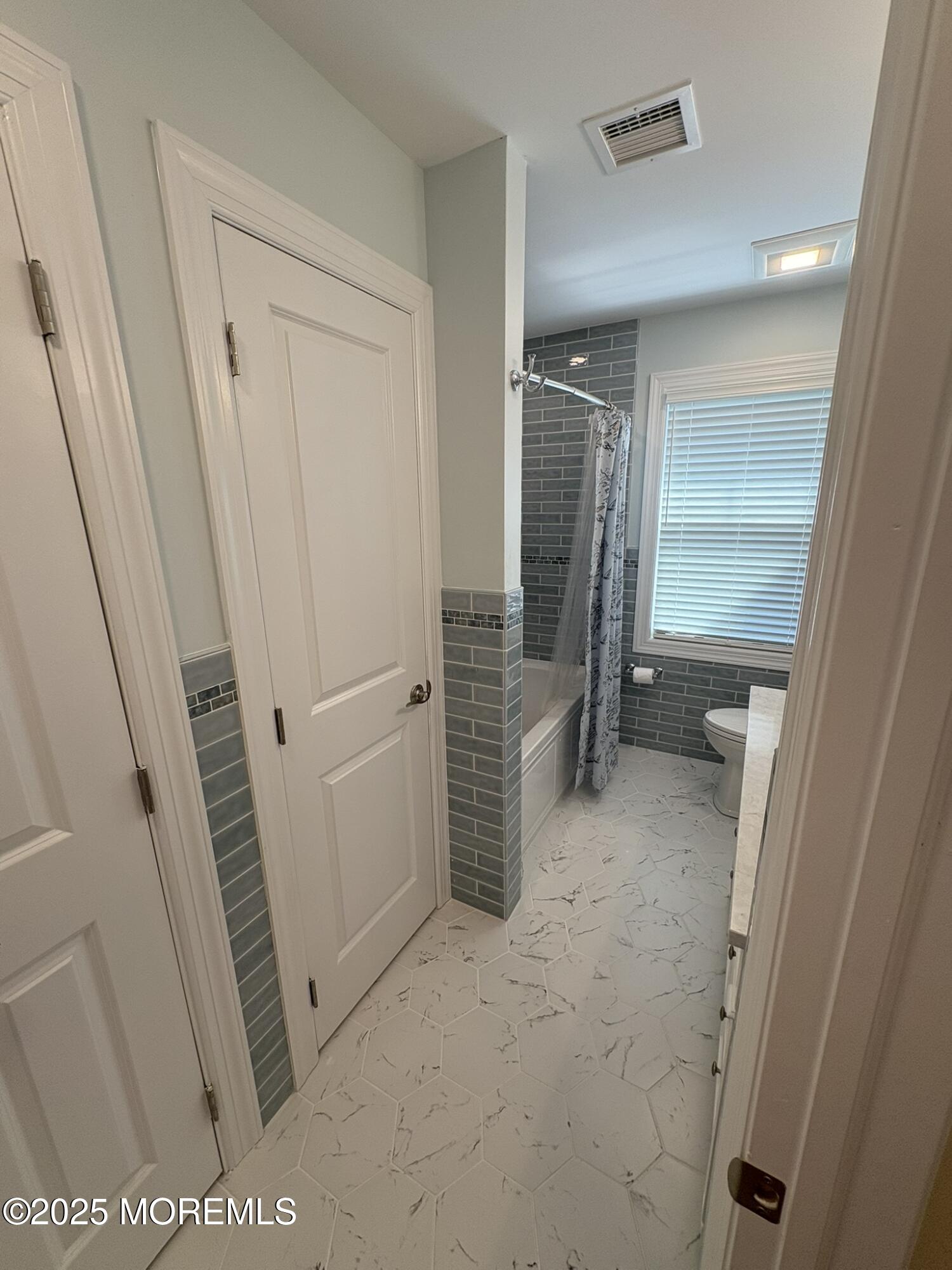 122 7th Avenue