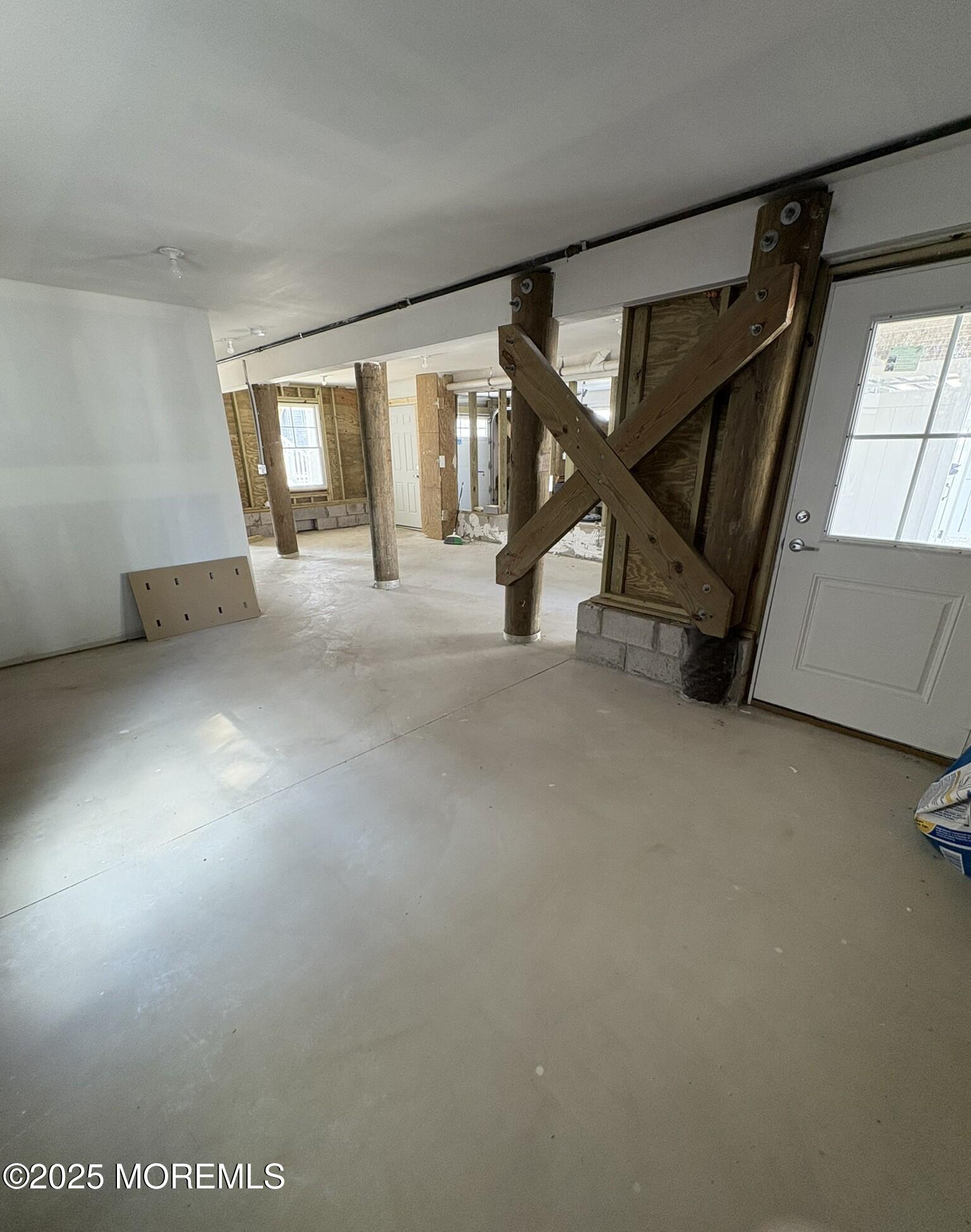 122 7th Avenue