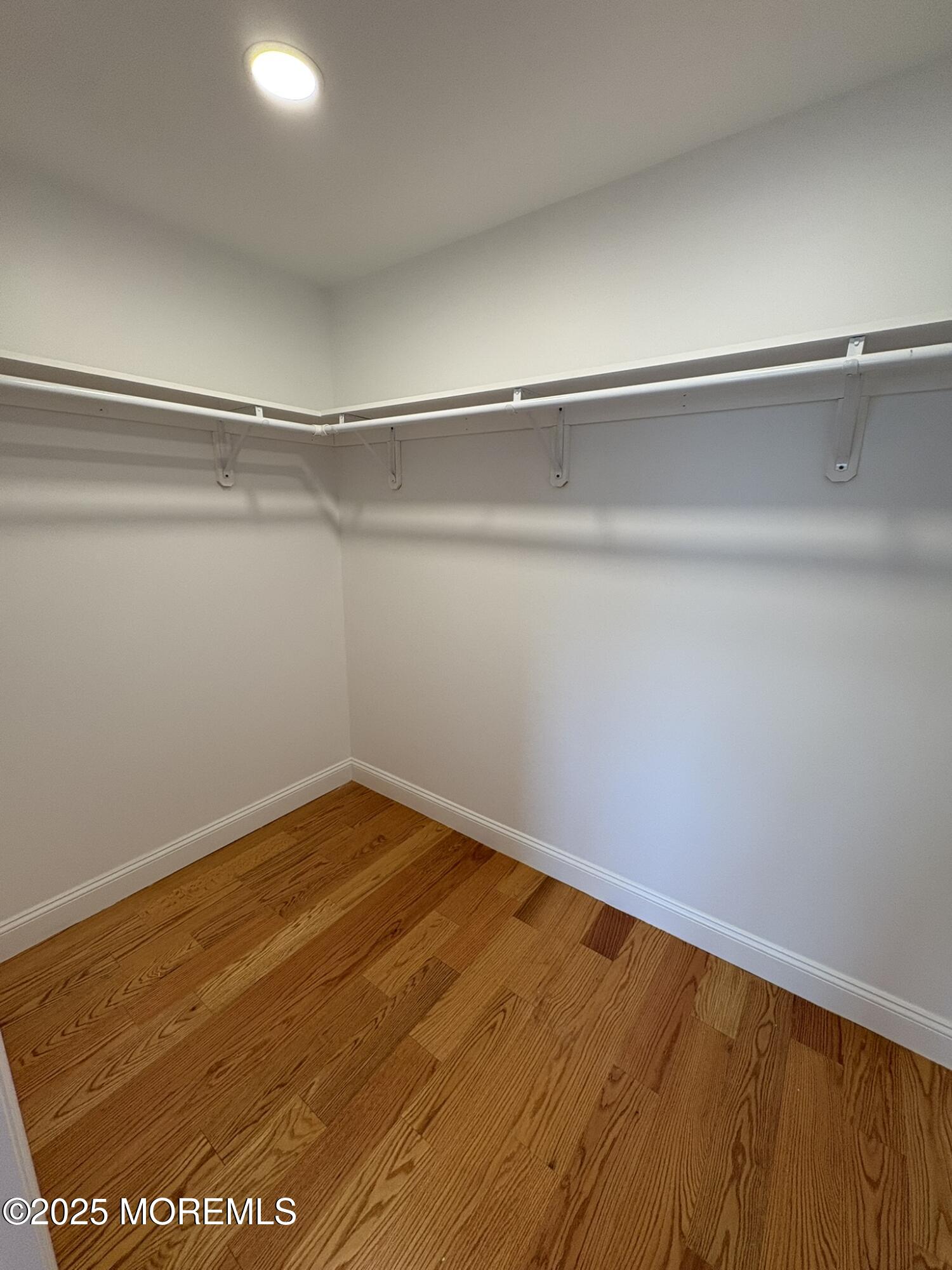 122 7th Avenue