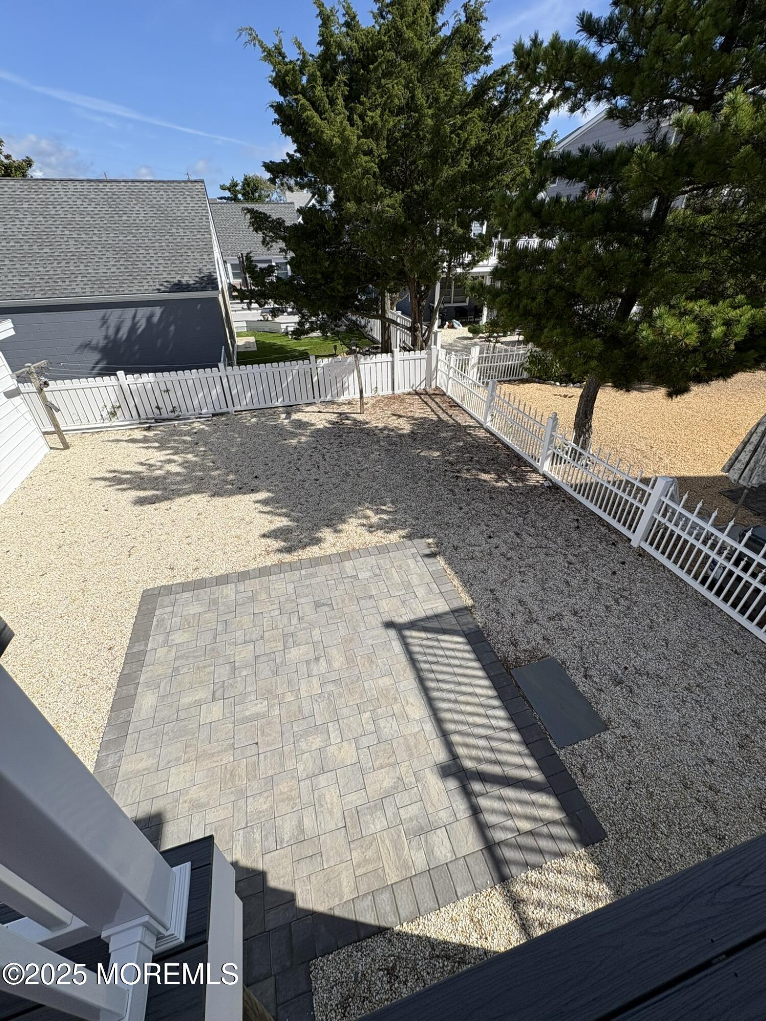 122 7th Avenue