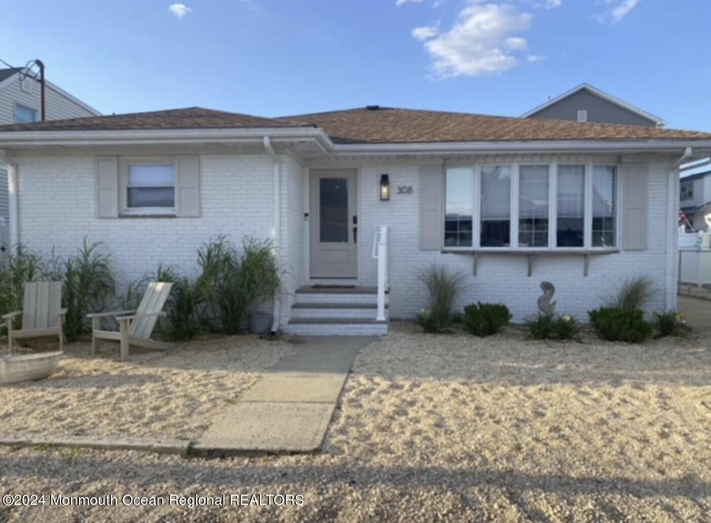 308 Harding Avenue WKLY SUMMER RENTAL