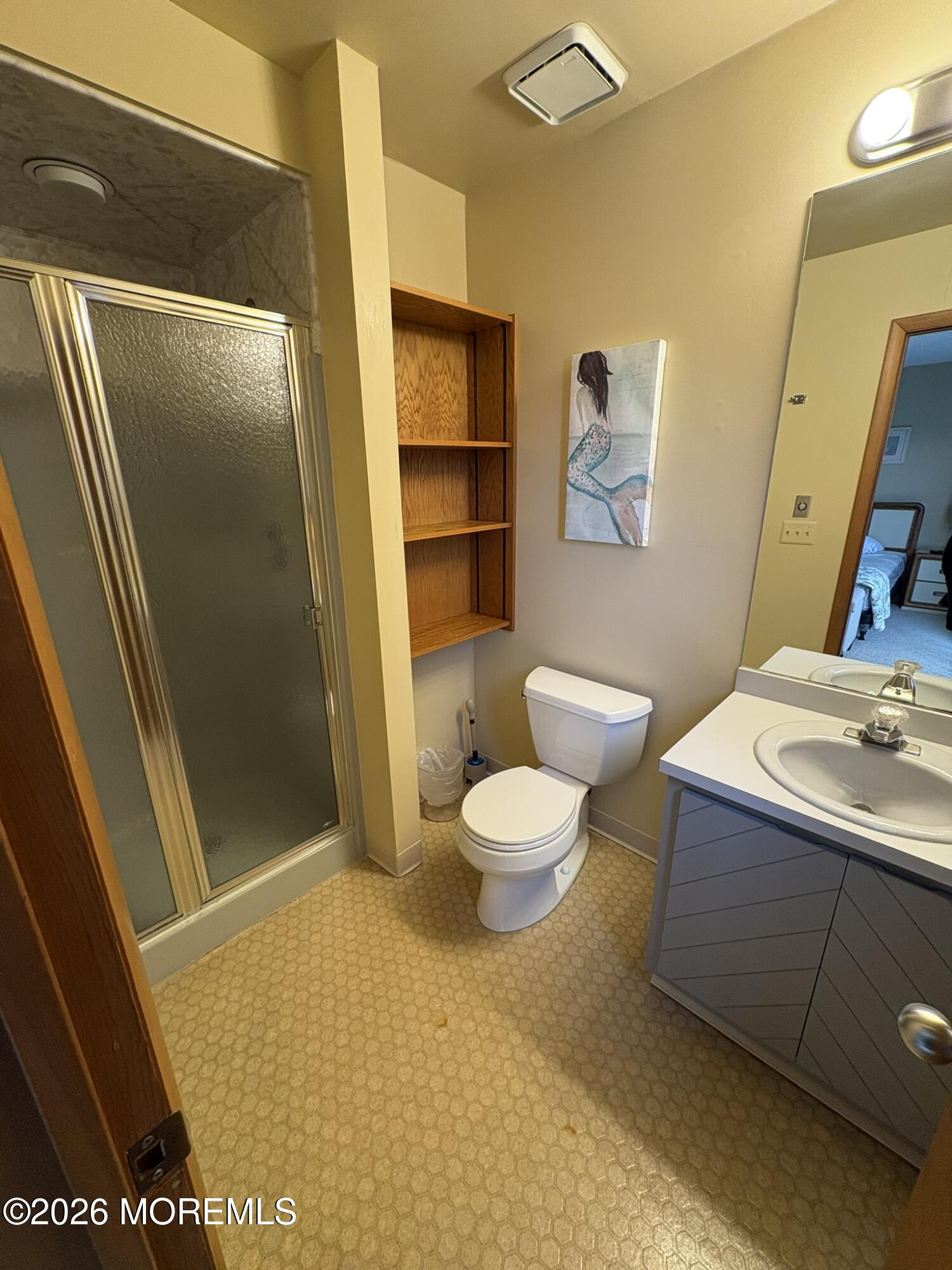 17 Brown Avenue B