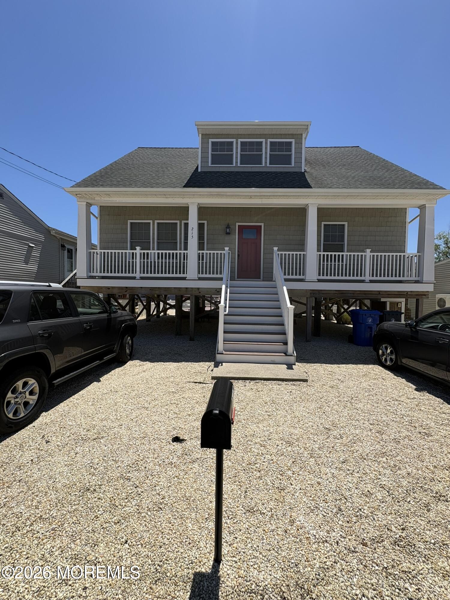 215 Heron Road