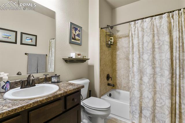 8345 Grand Peak Summit View