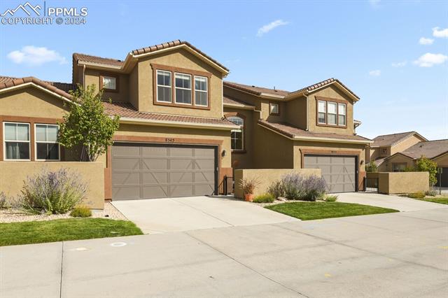 8345 Grand Peak Summit View