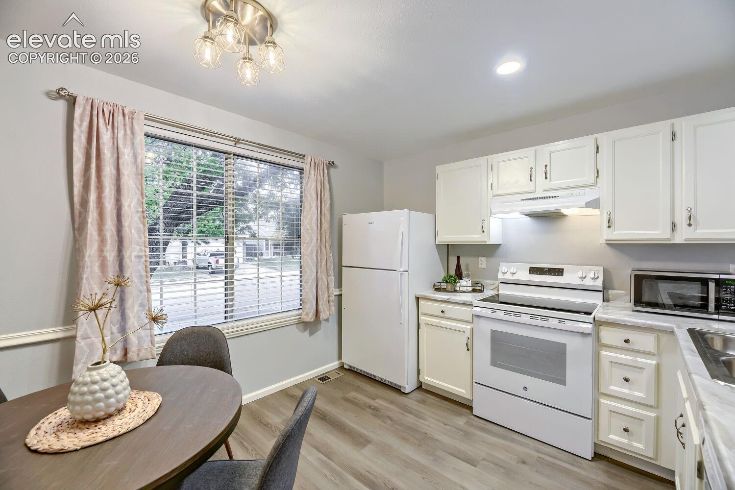 5595 Zang Street
