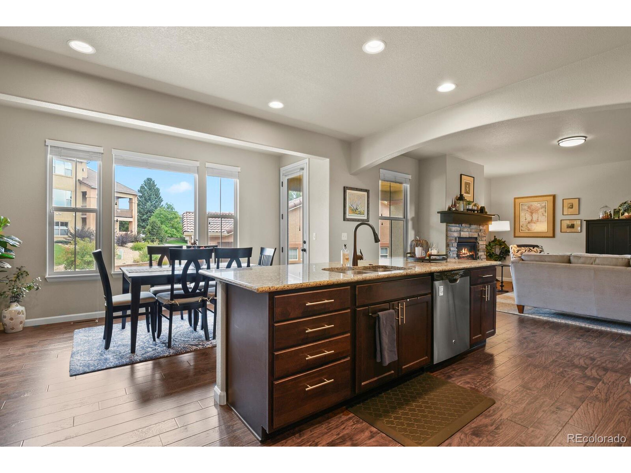 8345 Grand Peak Summit Vw