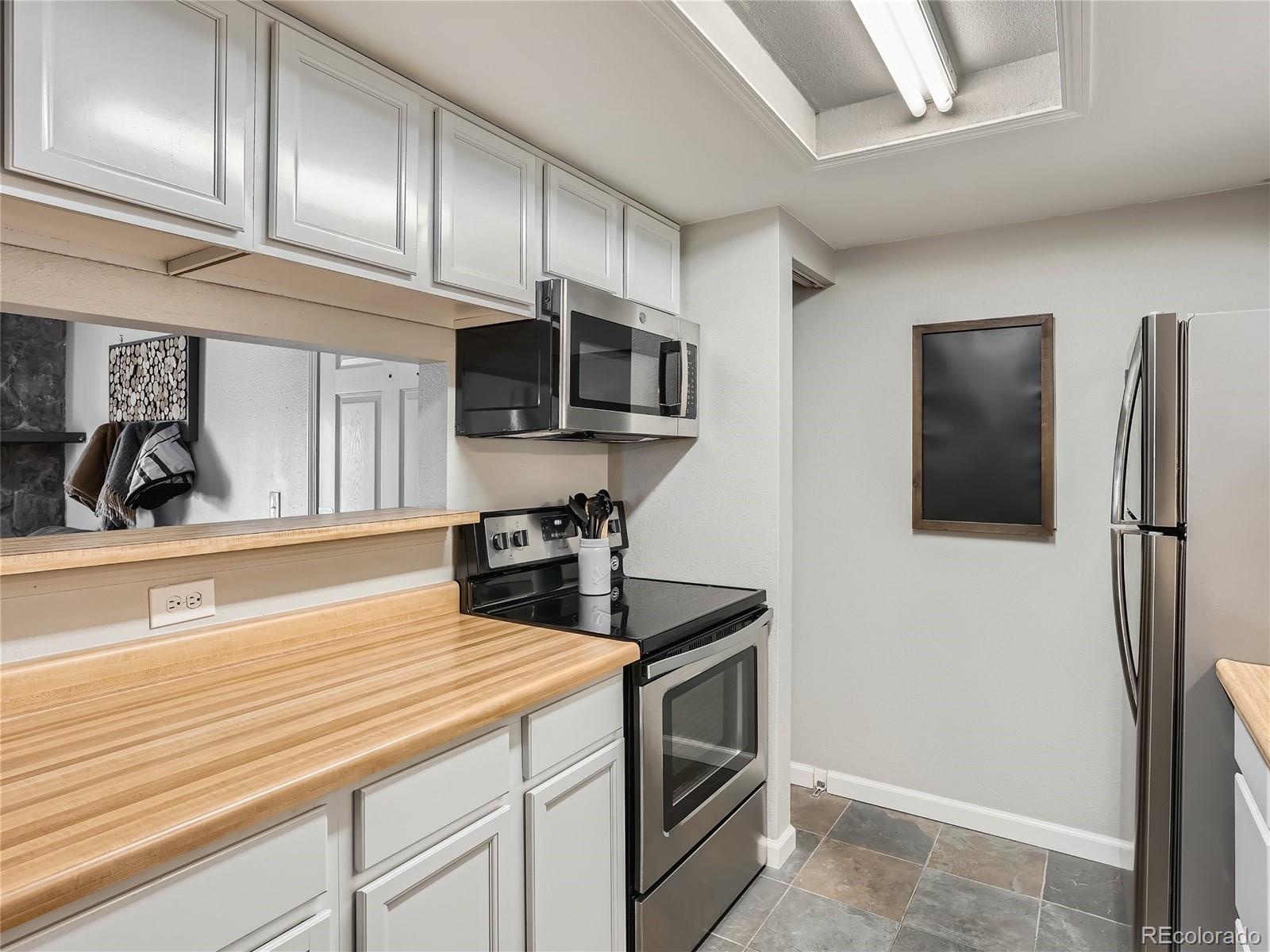 18302 E Kepner Place Unit: 208