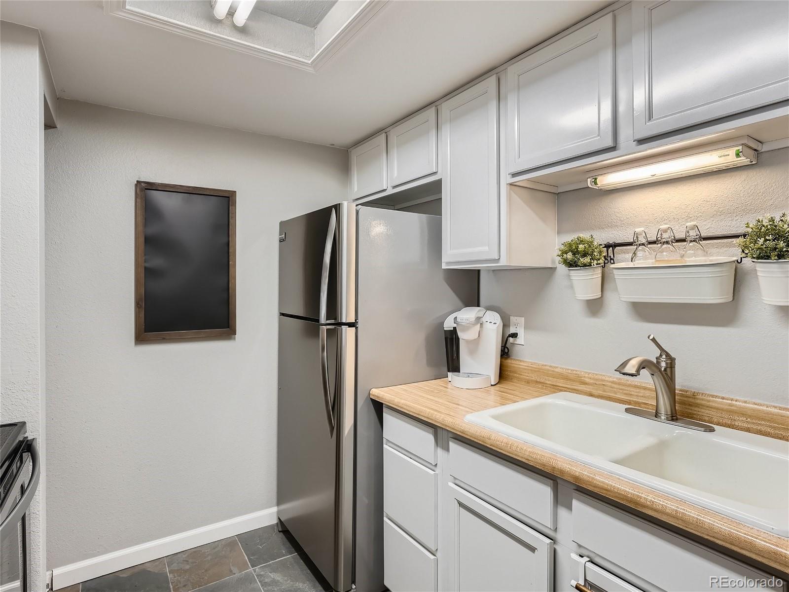 18302 E Kepner Place Unit: 208