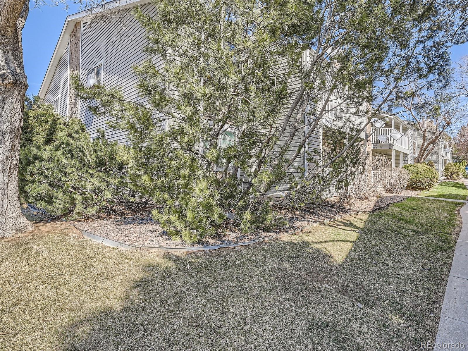 18302 E Kepner Place Unit: 208