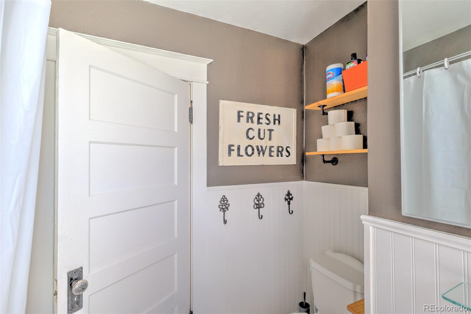 511 W Colorado Avenue