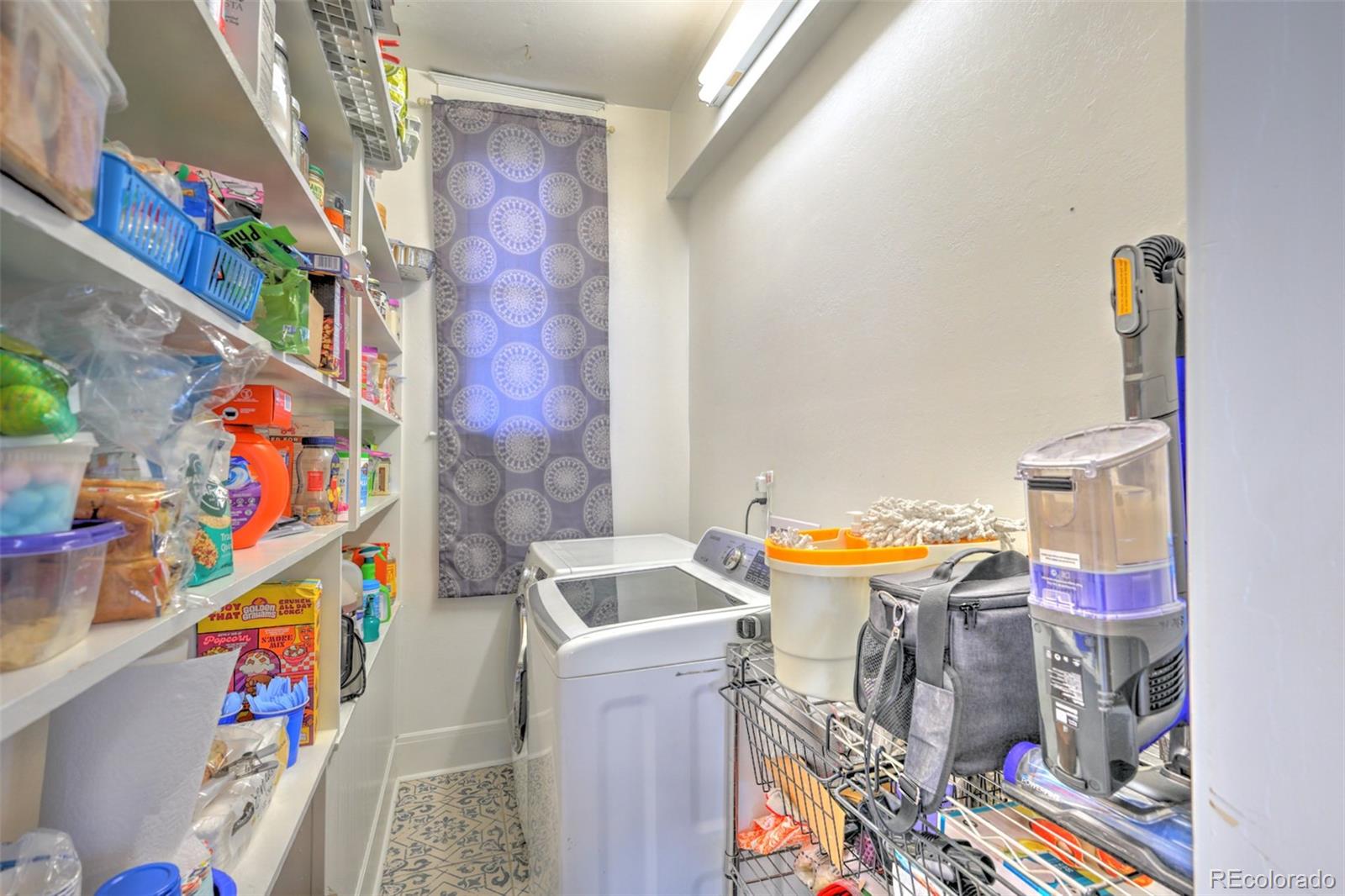 511 W Colorado Avenue