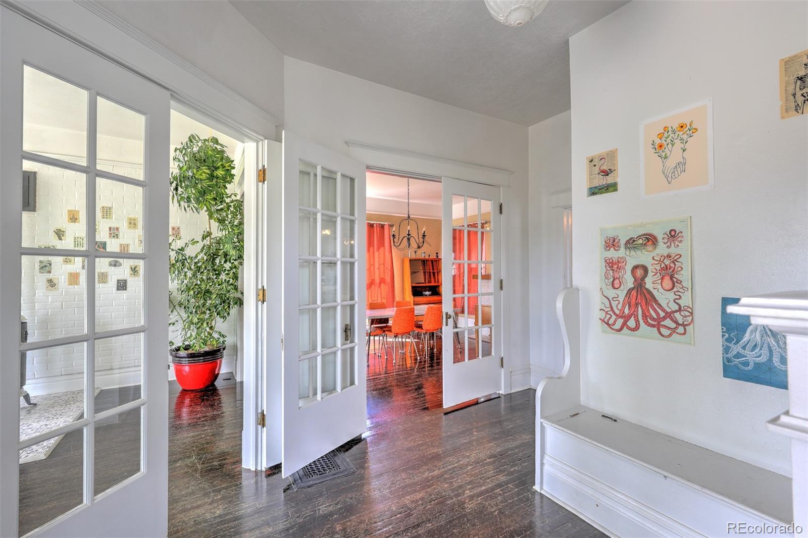 511 W Colorado Avenue