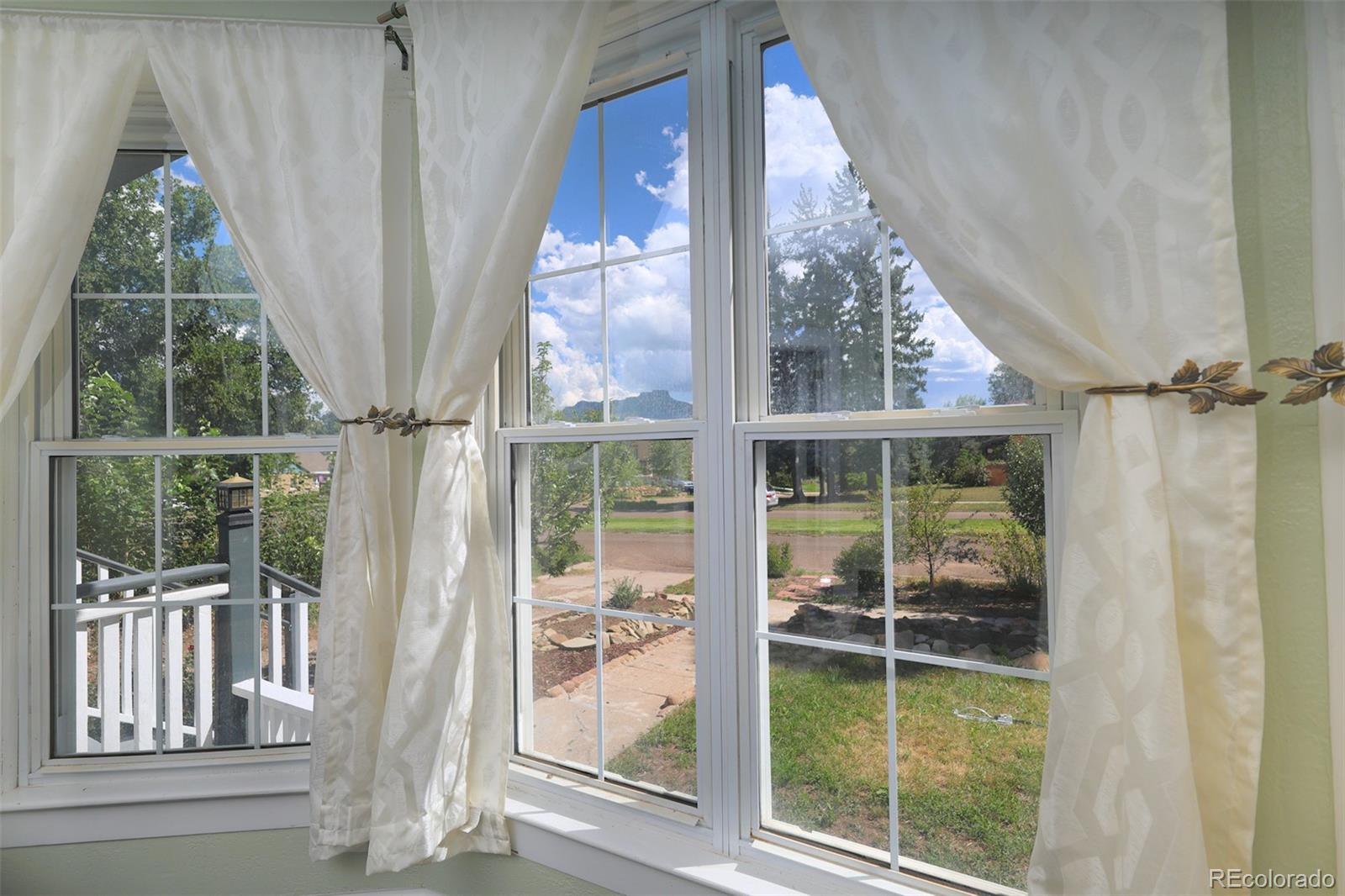 511 W Colorado Avenue