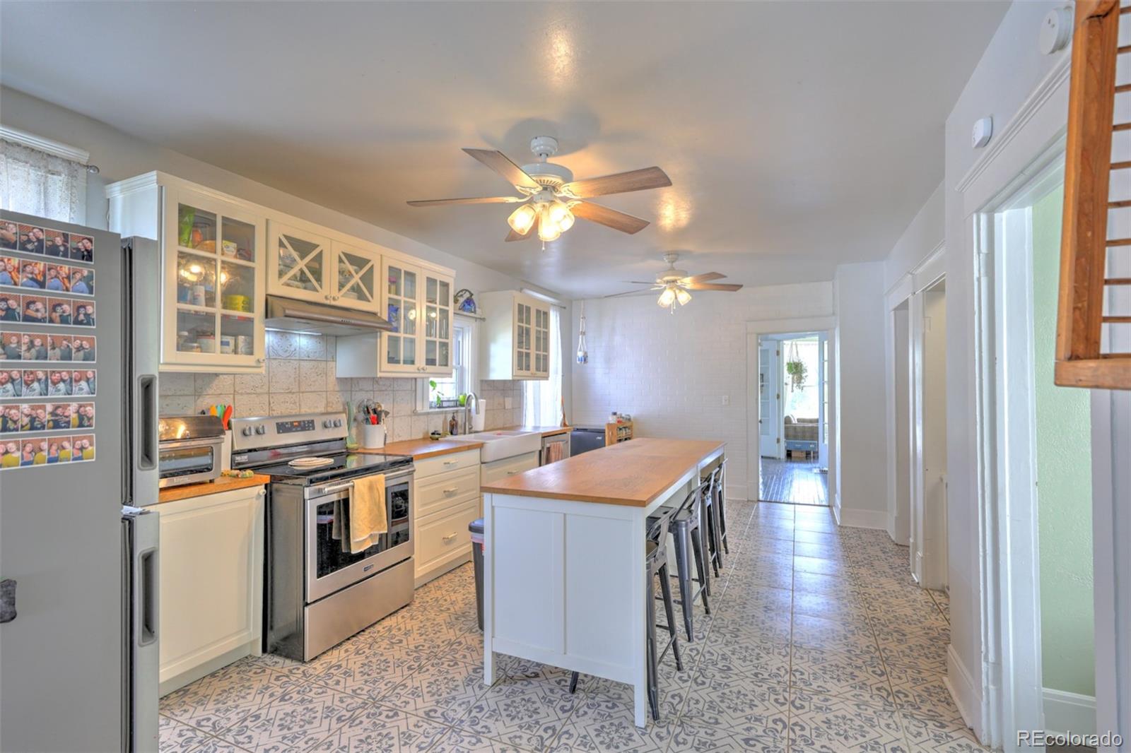 511 W Colorado Avenue