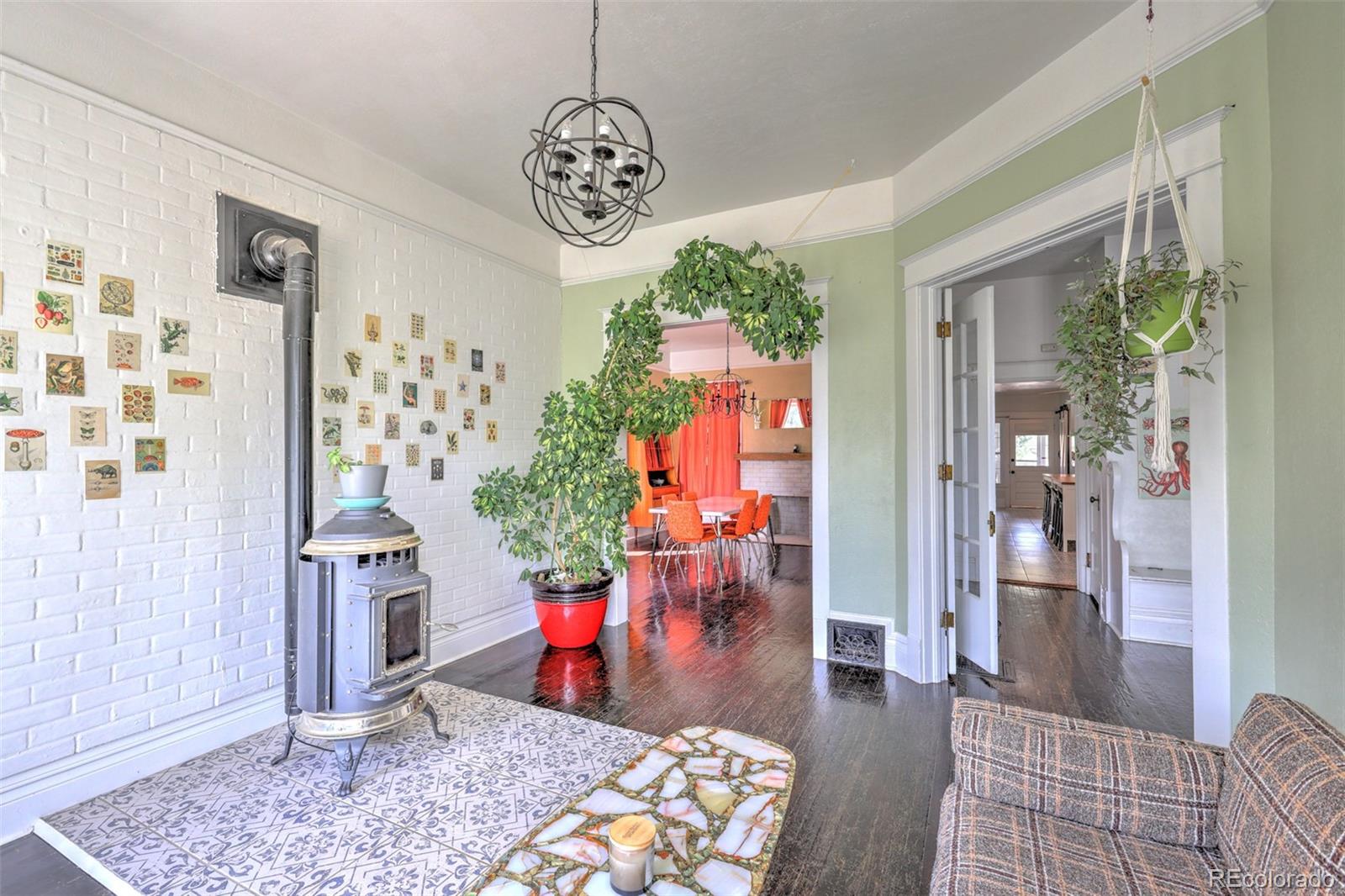 511 W Colorado Avenue