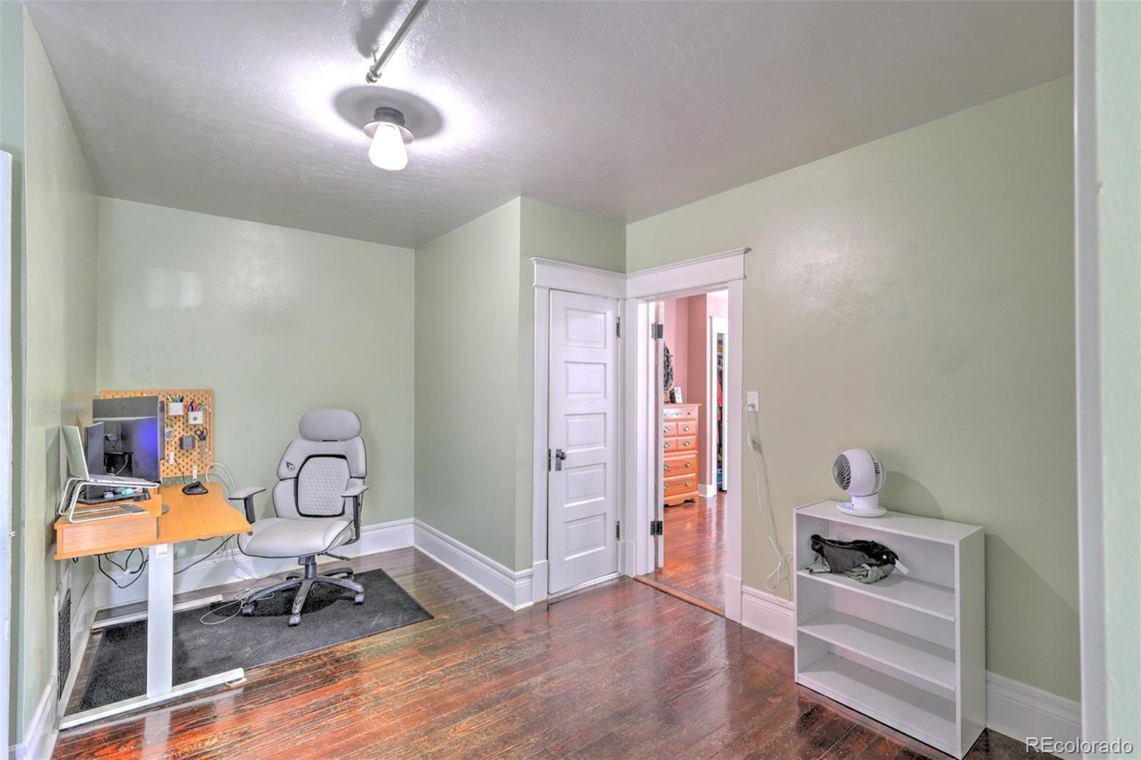 511 W Colorado Avenue