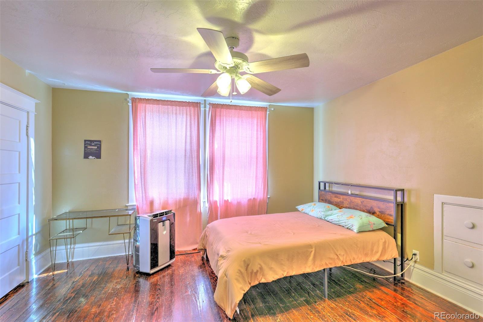 511 W Colorado Avenue