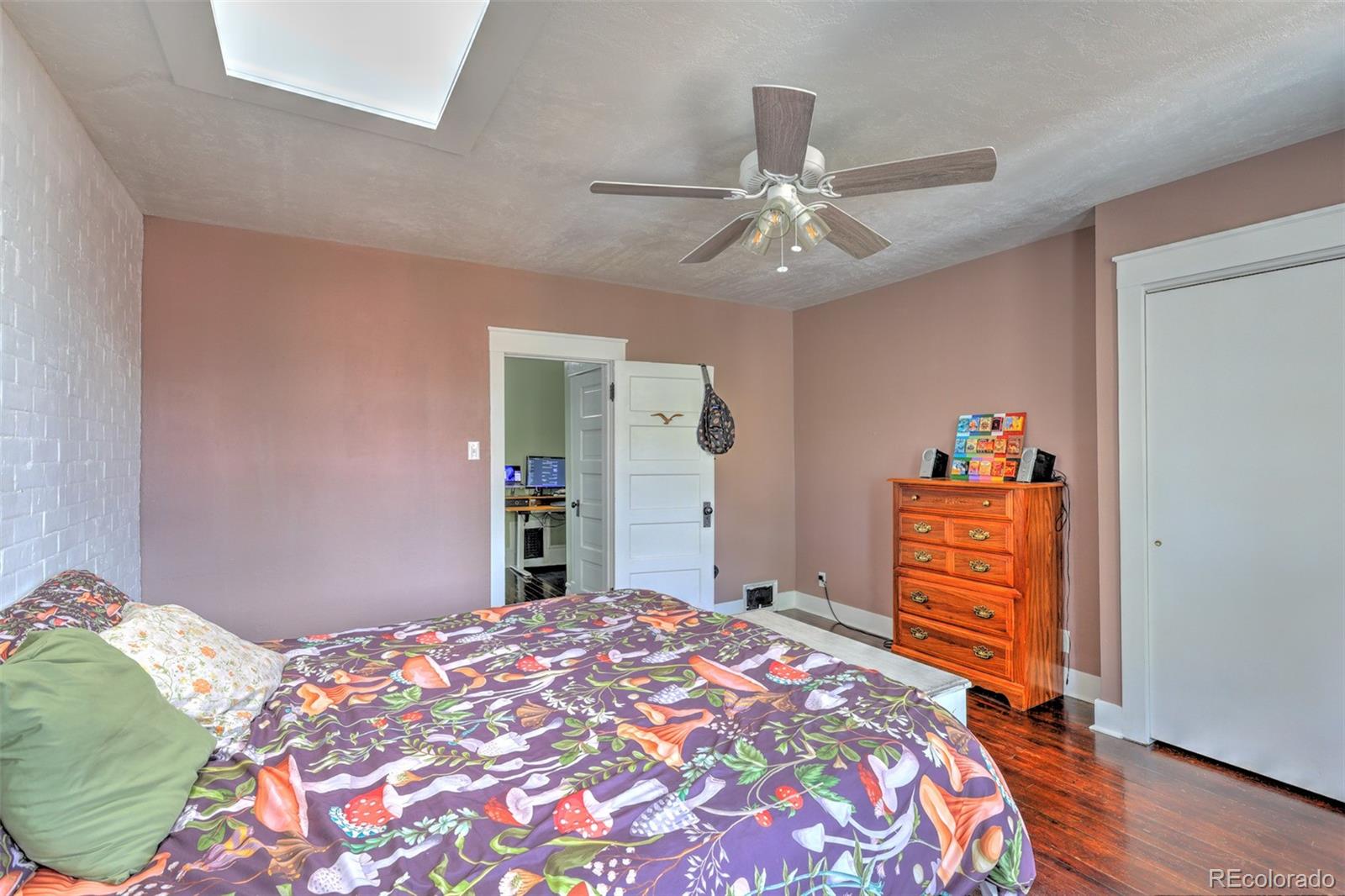 511 W Colorado Avenue