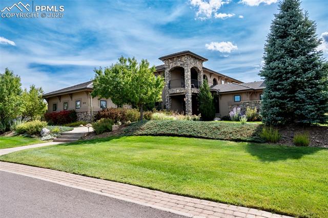 1575 Vine Cliff Heights