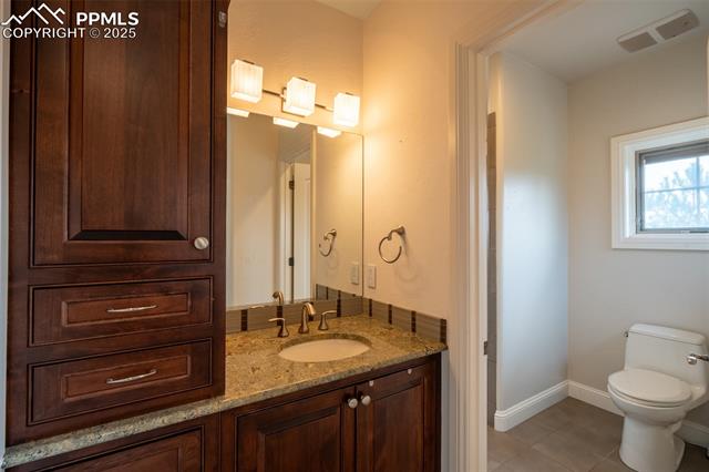 1575 Vine Cliff Heights