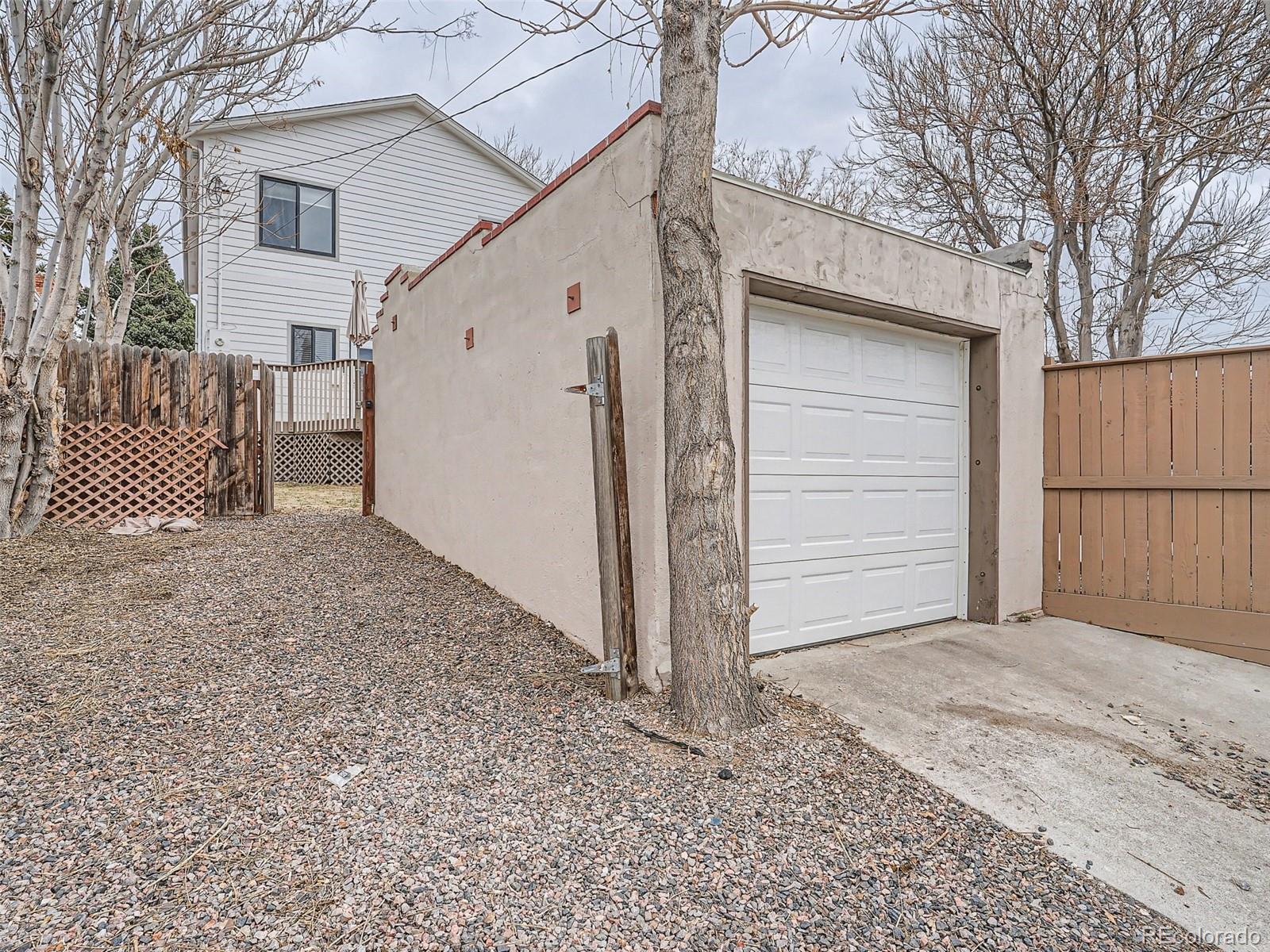 3545 N Steele Street