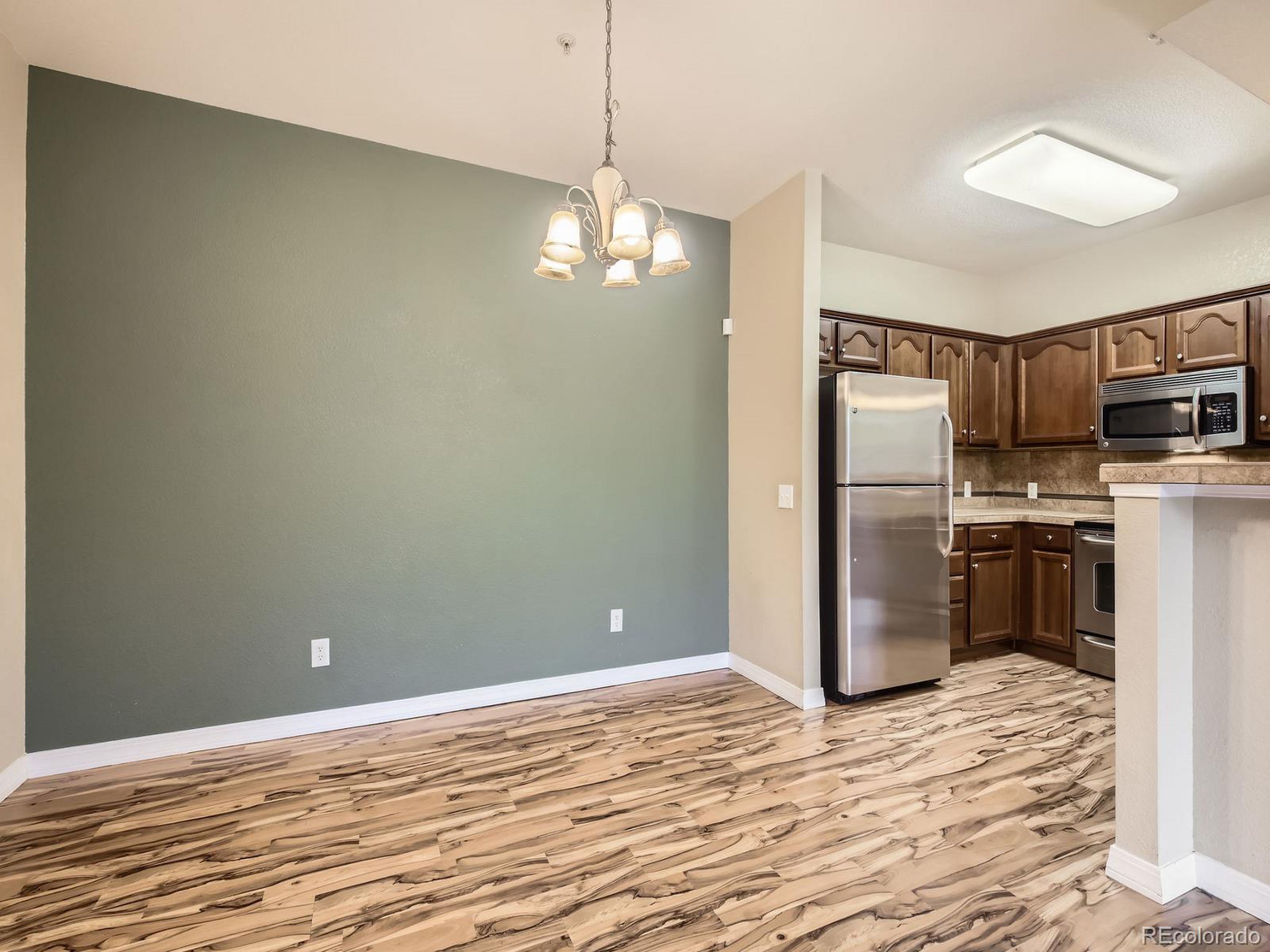 2133 Krisron Rd A202