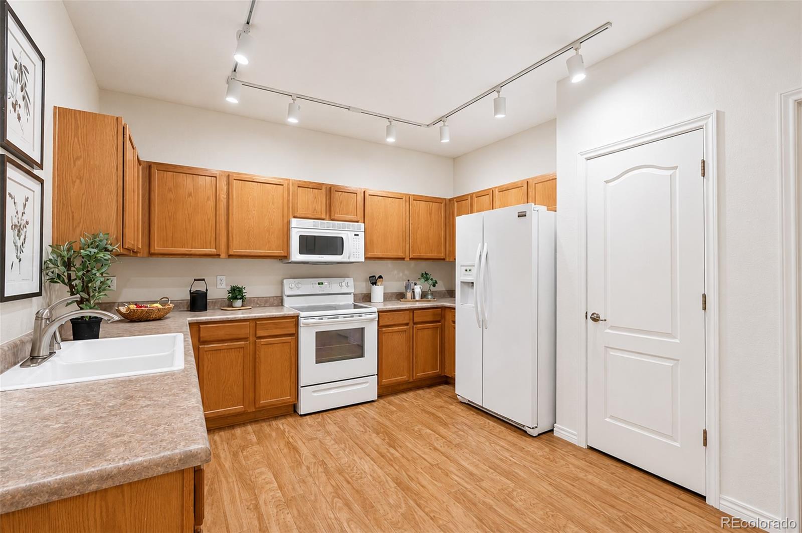 4672 W 20th Street Road Unit: 1311