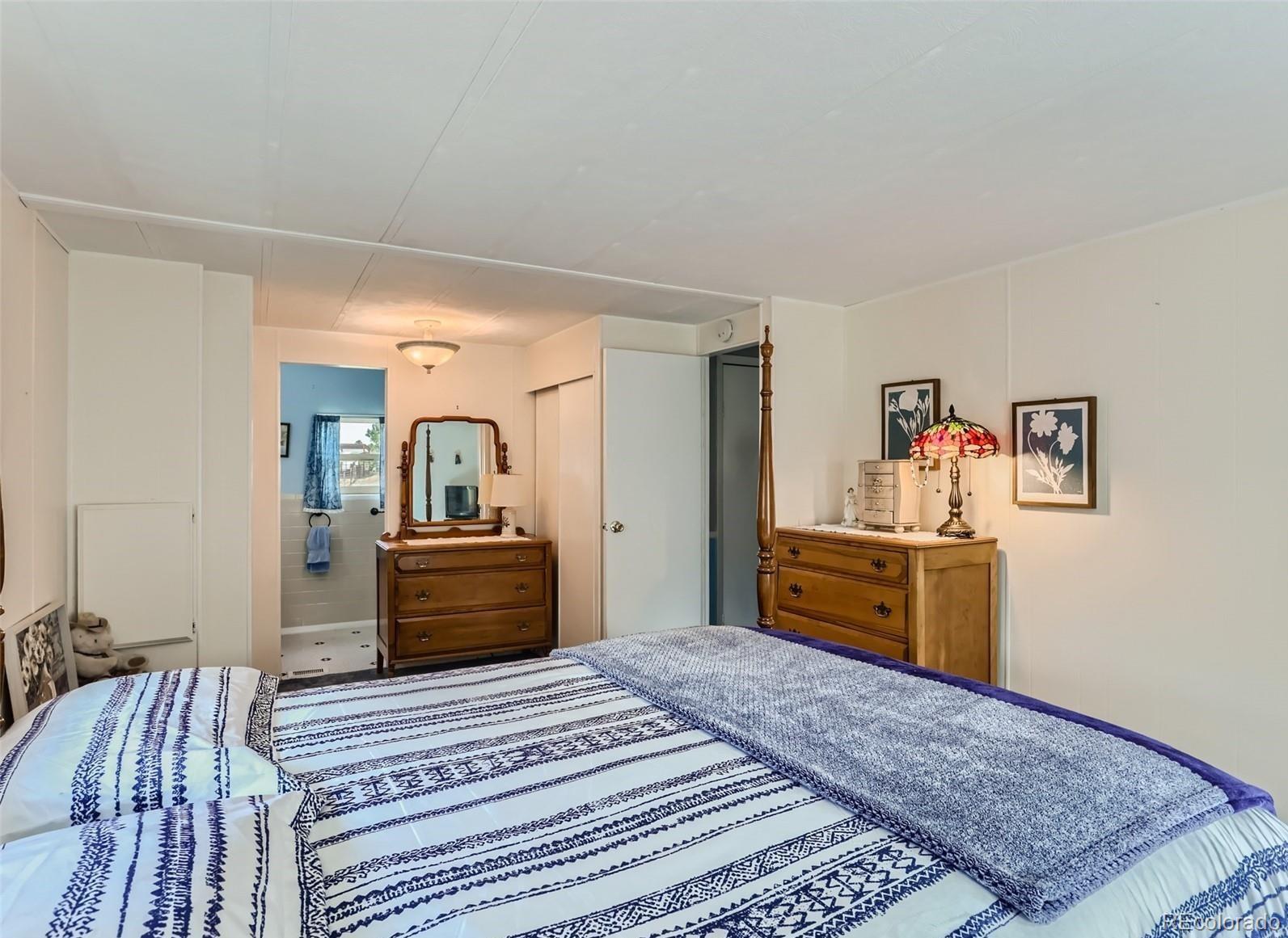 8201 S Santa Fe Drive