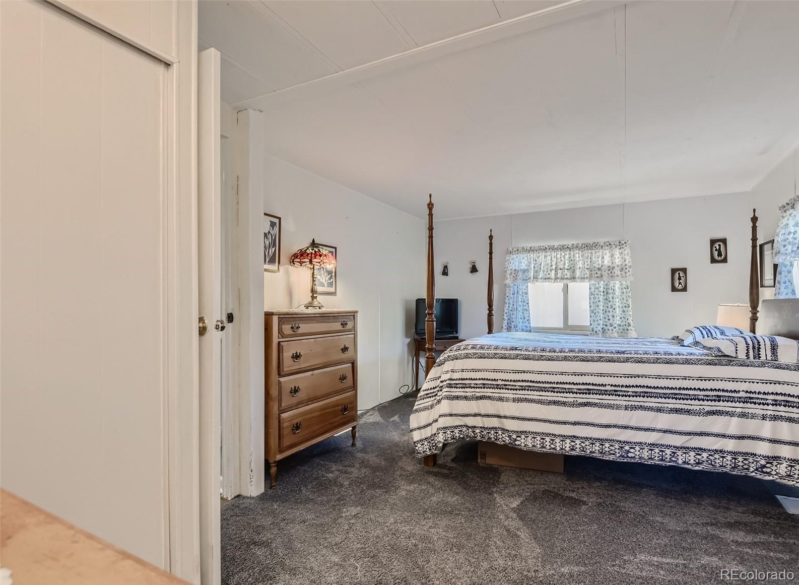 8201 S Santa Fe Drive