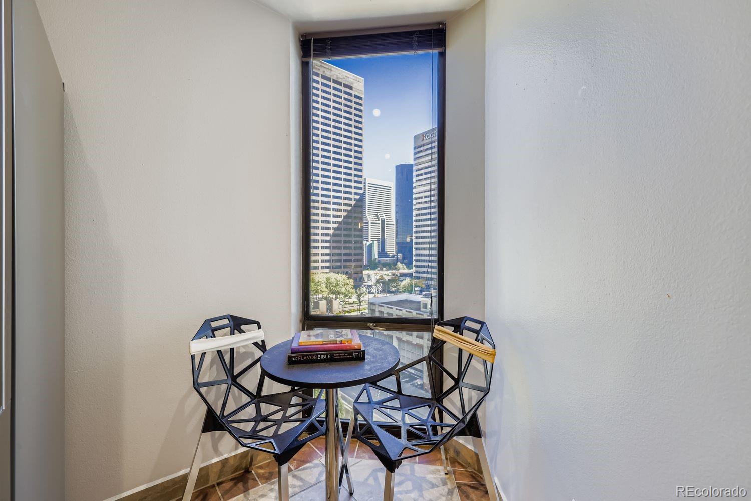 1625 Larimer Street Unit: 1007